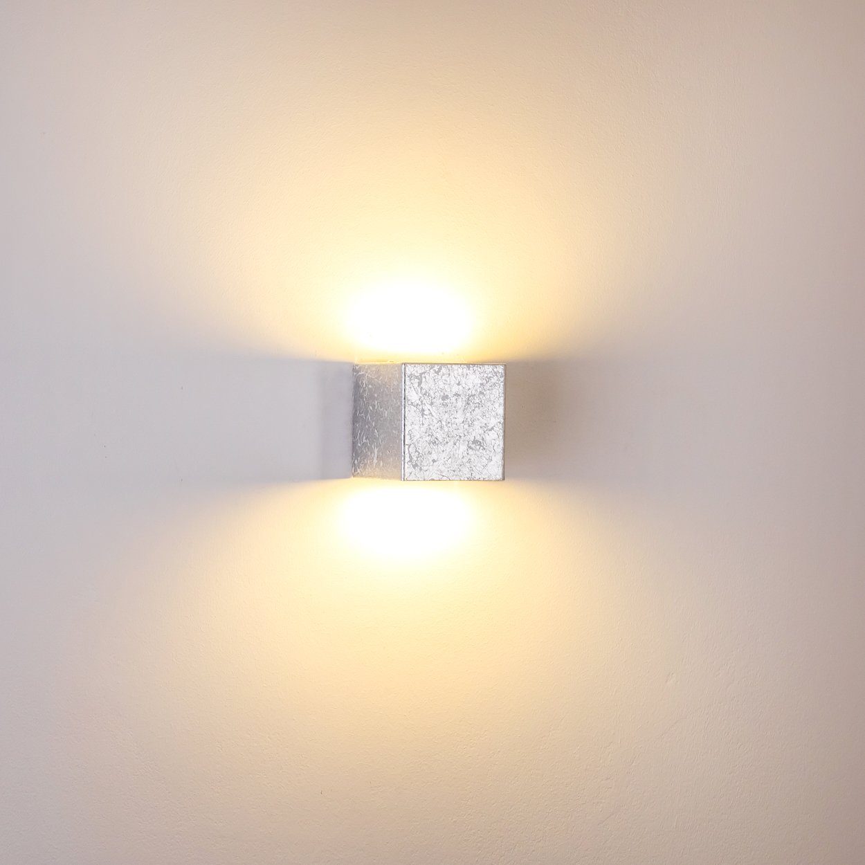 Kelvin, hofstein Silber Wandspot Flur Leuchte, das aus »Pavia« in für Metall, 350 Wandleuchte Wandlampe mit LED 3000 Schlafzimmer Lumen, Wohnzimmer,