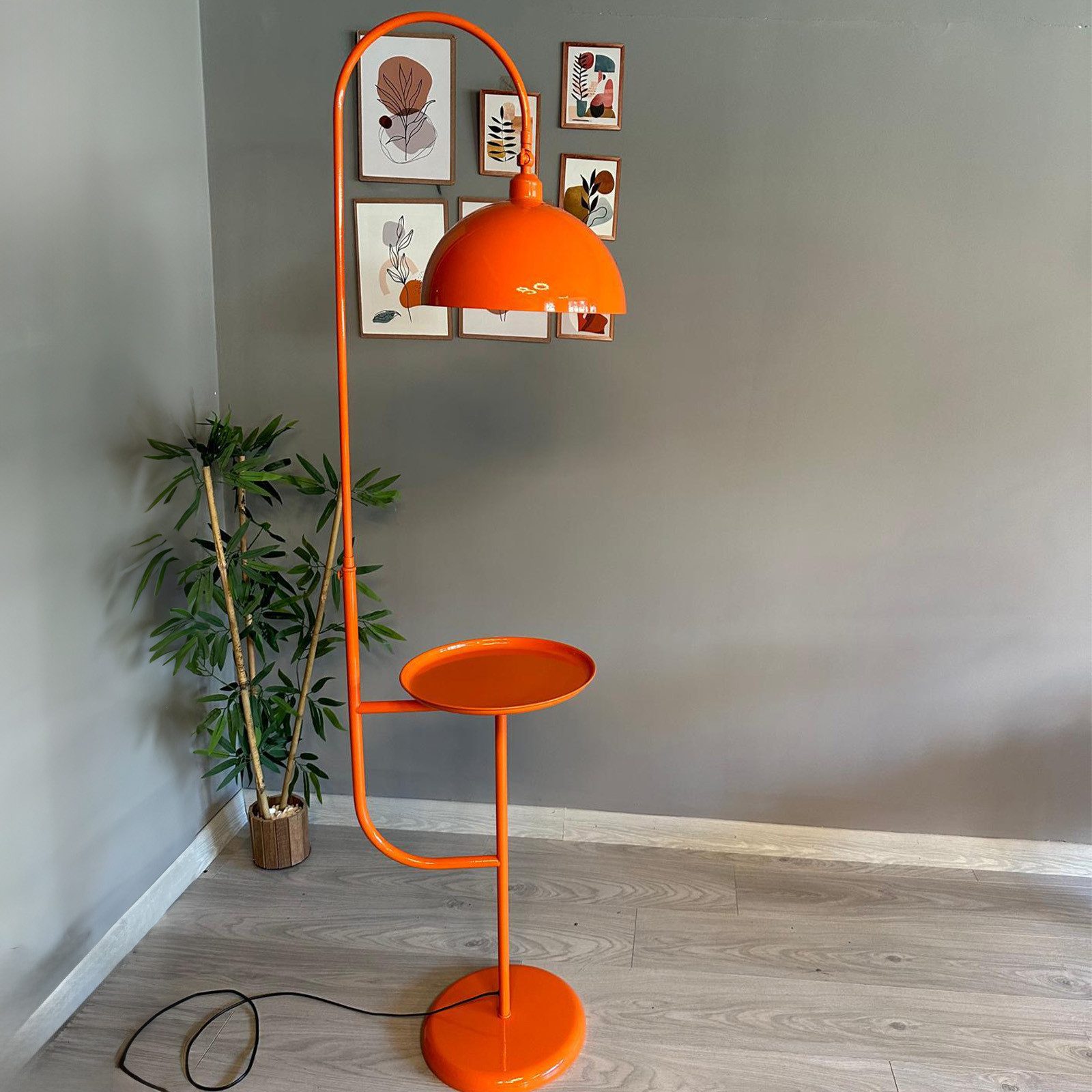 Stehlampe Moderne Stehlampe aus Metall mit E27, verstellbarer Lampenschirm