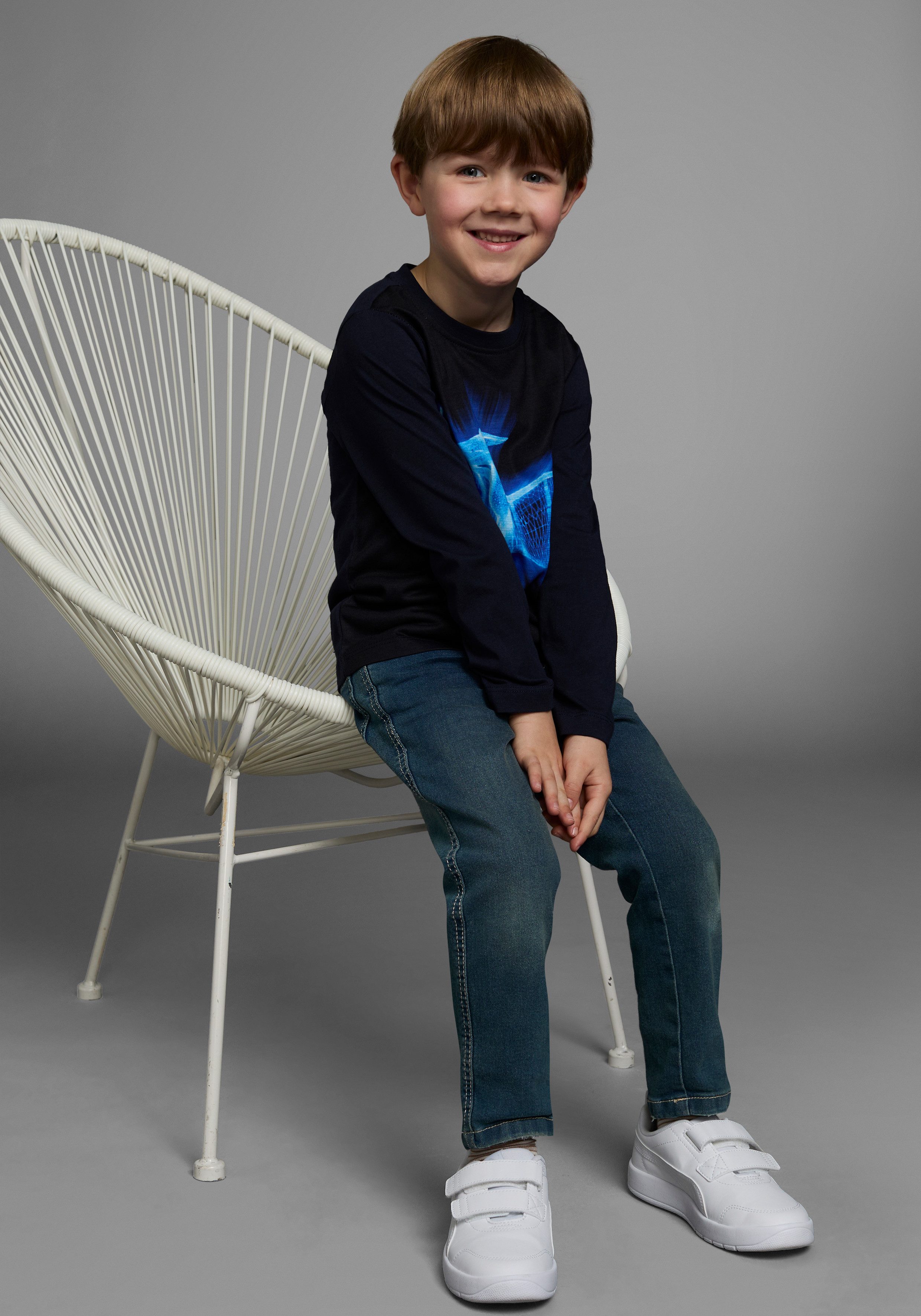 KIDSWORLD Langarmshirt FLYING DINO Langarm, Basic-Passform, bedruckt, Rundhalsausschnitt