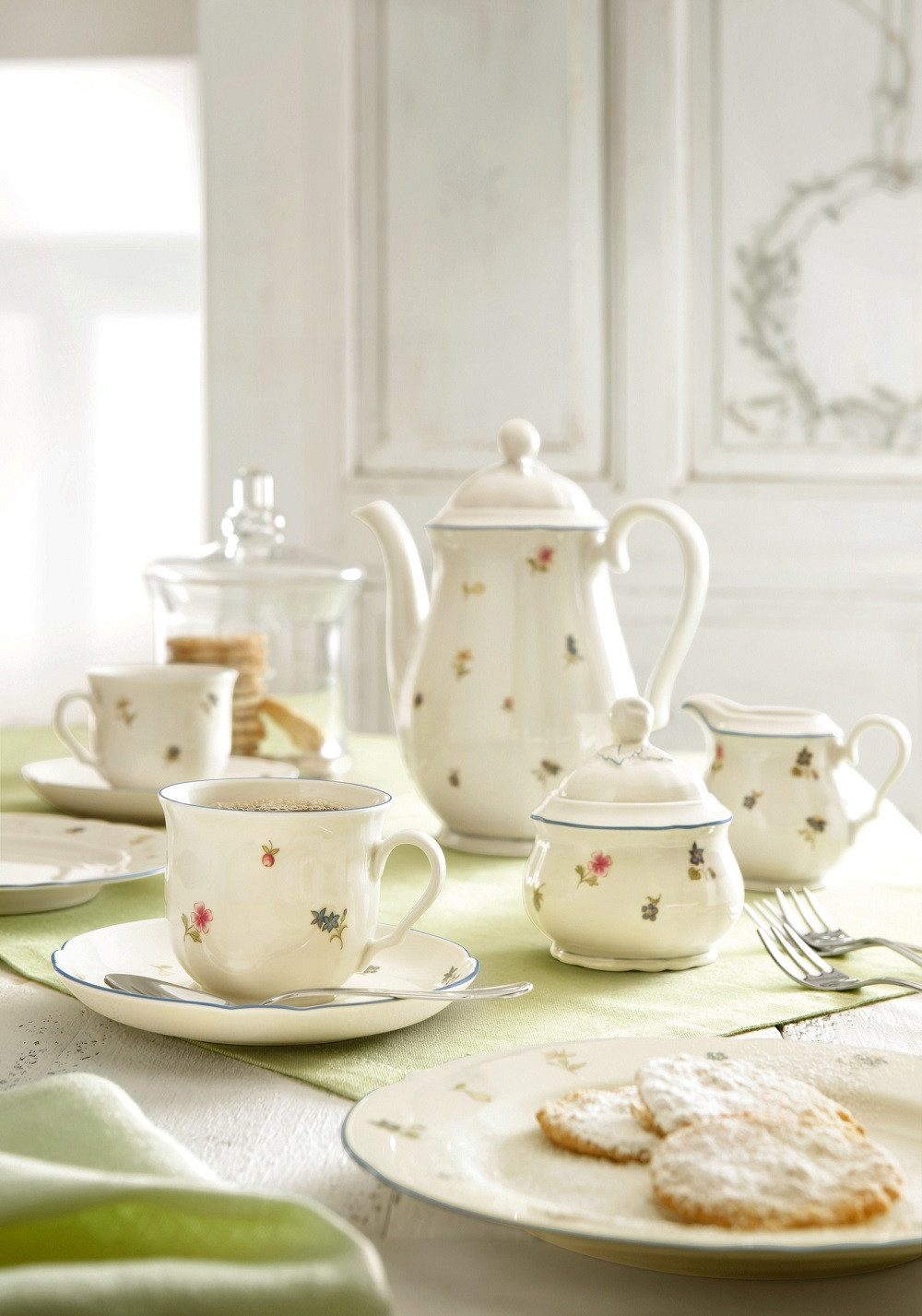 Seltmann Weiden Kaffeeservice Seltmann Weiden Marie Luise Streublume Kaffeeservice 18-tlg., 6 Personen, Porzellan – Bild 2 von 2