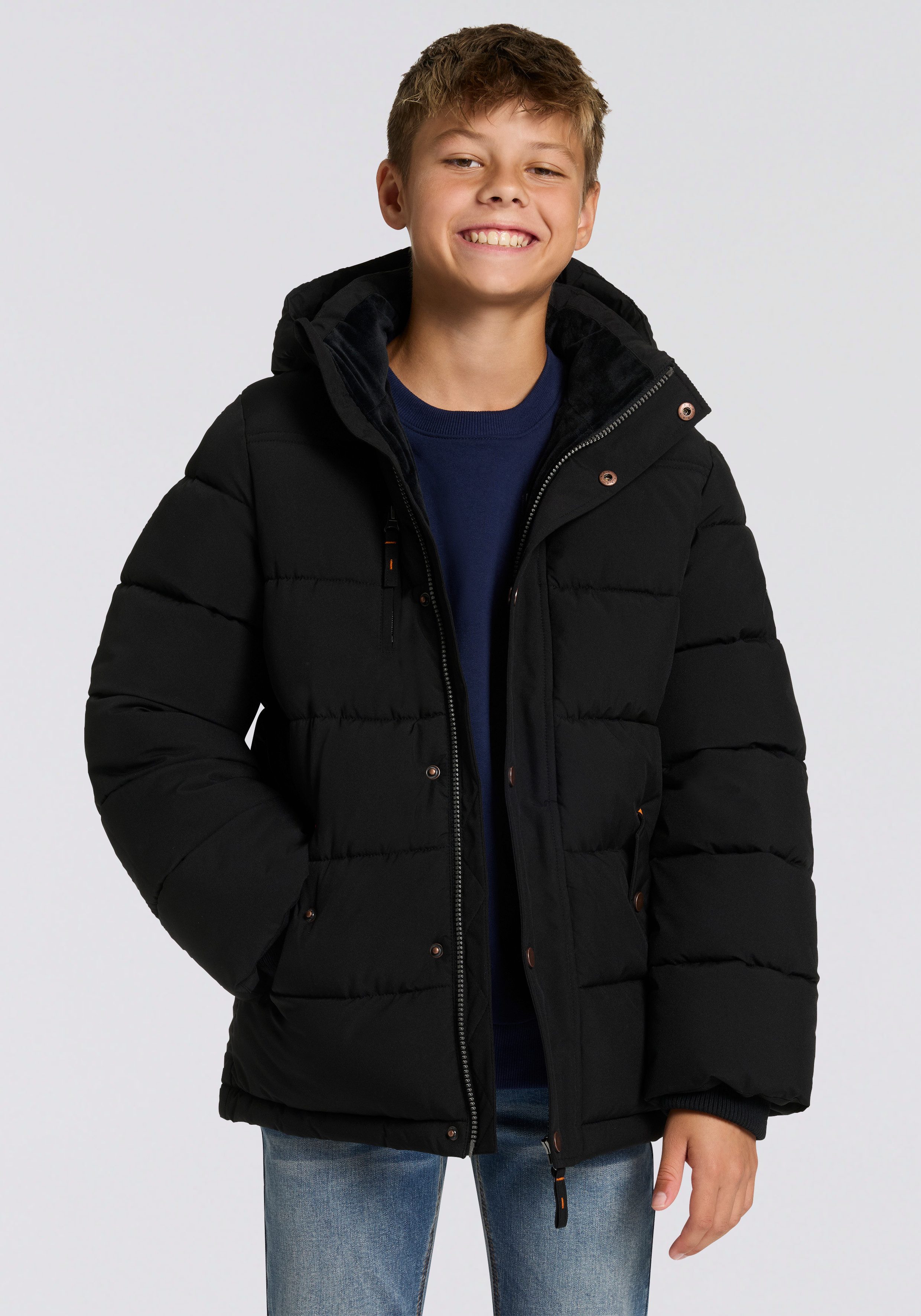 KIDSWORLD Outdoorjacke Winterwarme Jacke, gesteppt Trendige Winterjacke mit refklektierenden Details