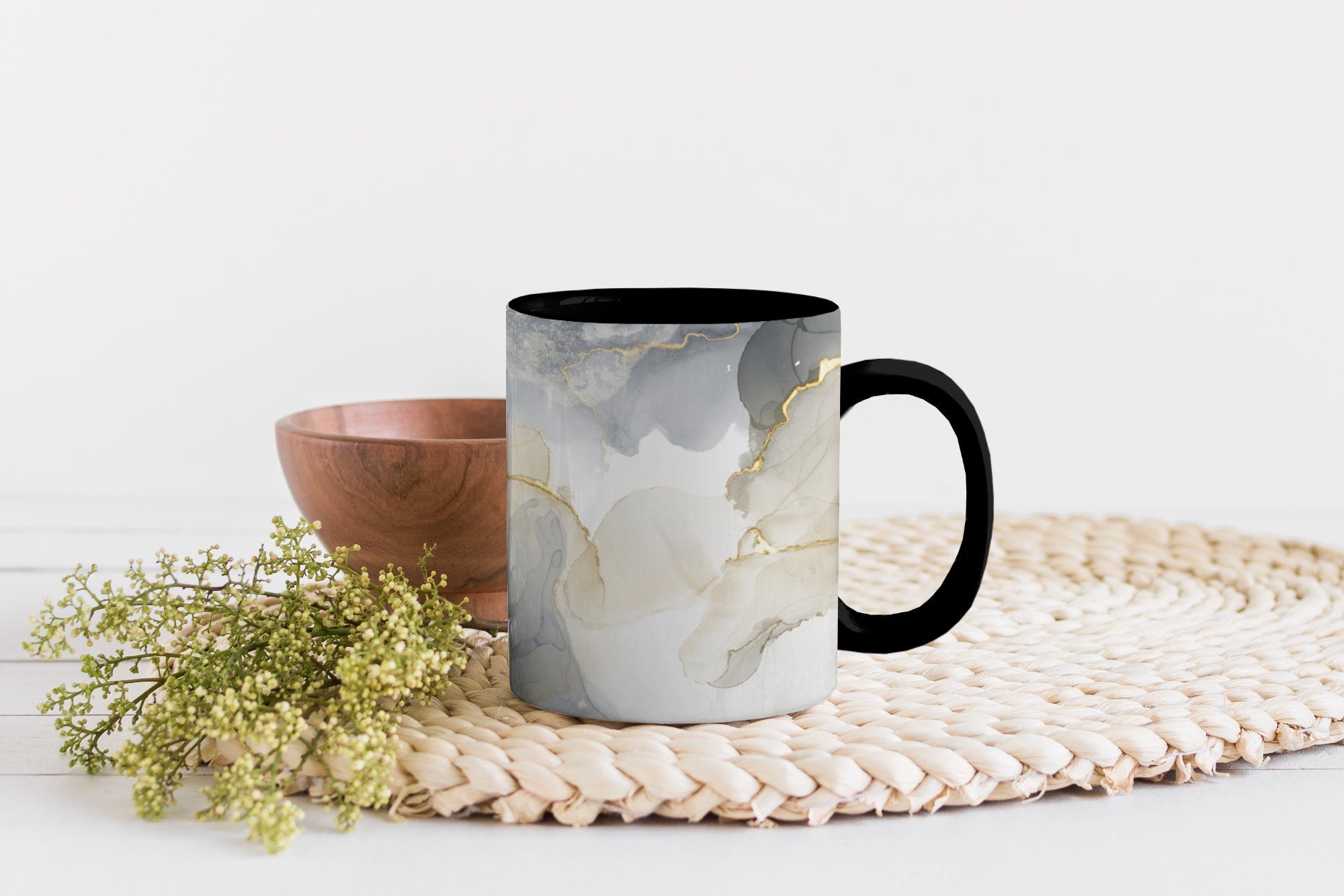 Keramik, - Zaubertasse, Tasse Gelb Marmor Geschenk Farbwechsel, Teetasse, MuchoWow Weiß, Kaffeetassen, -