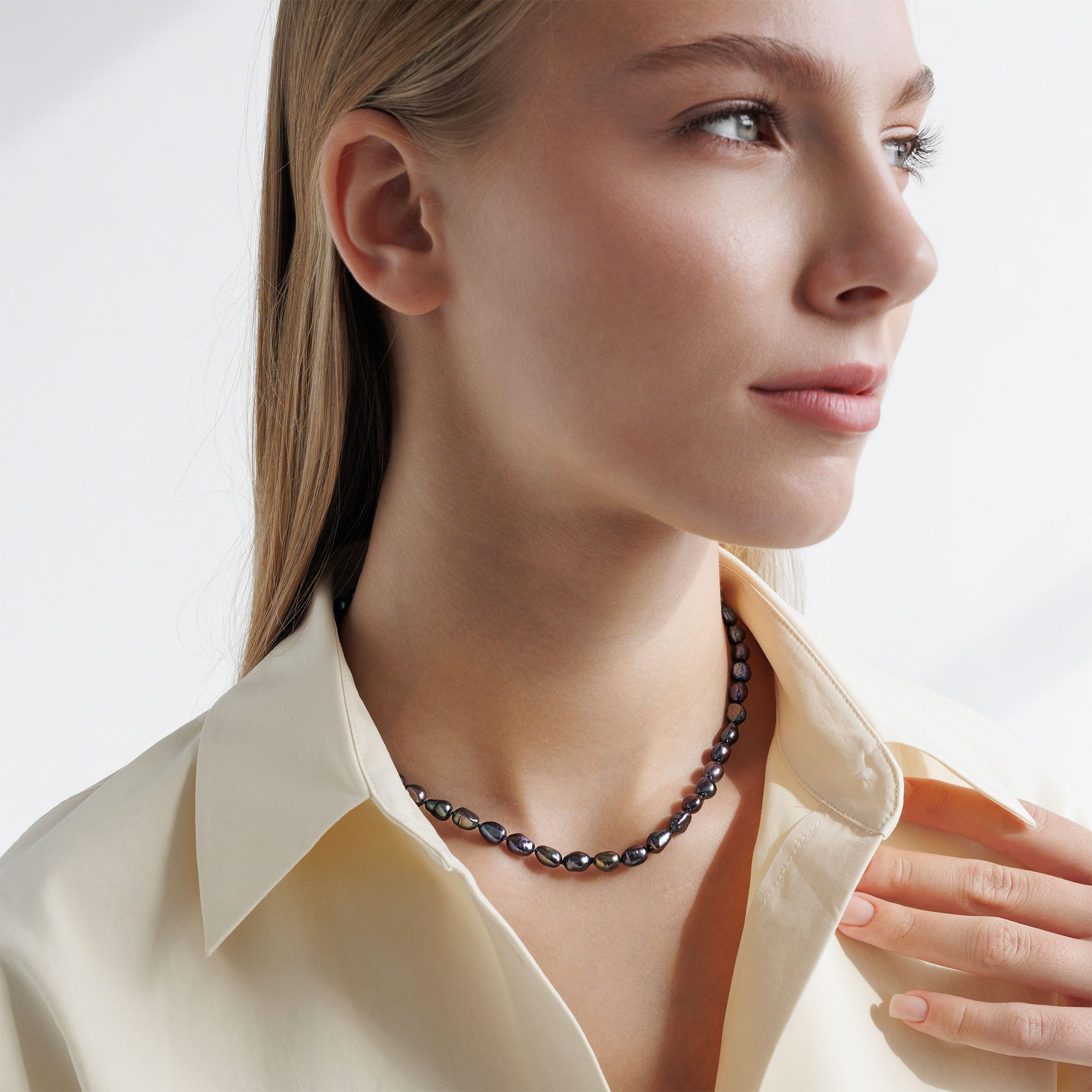 Gaura Pearls Perlenkette schwarz, barock, 7 mm, 45 cm, 925er rhodiniertes Silber