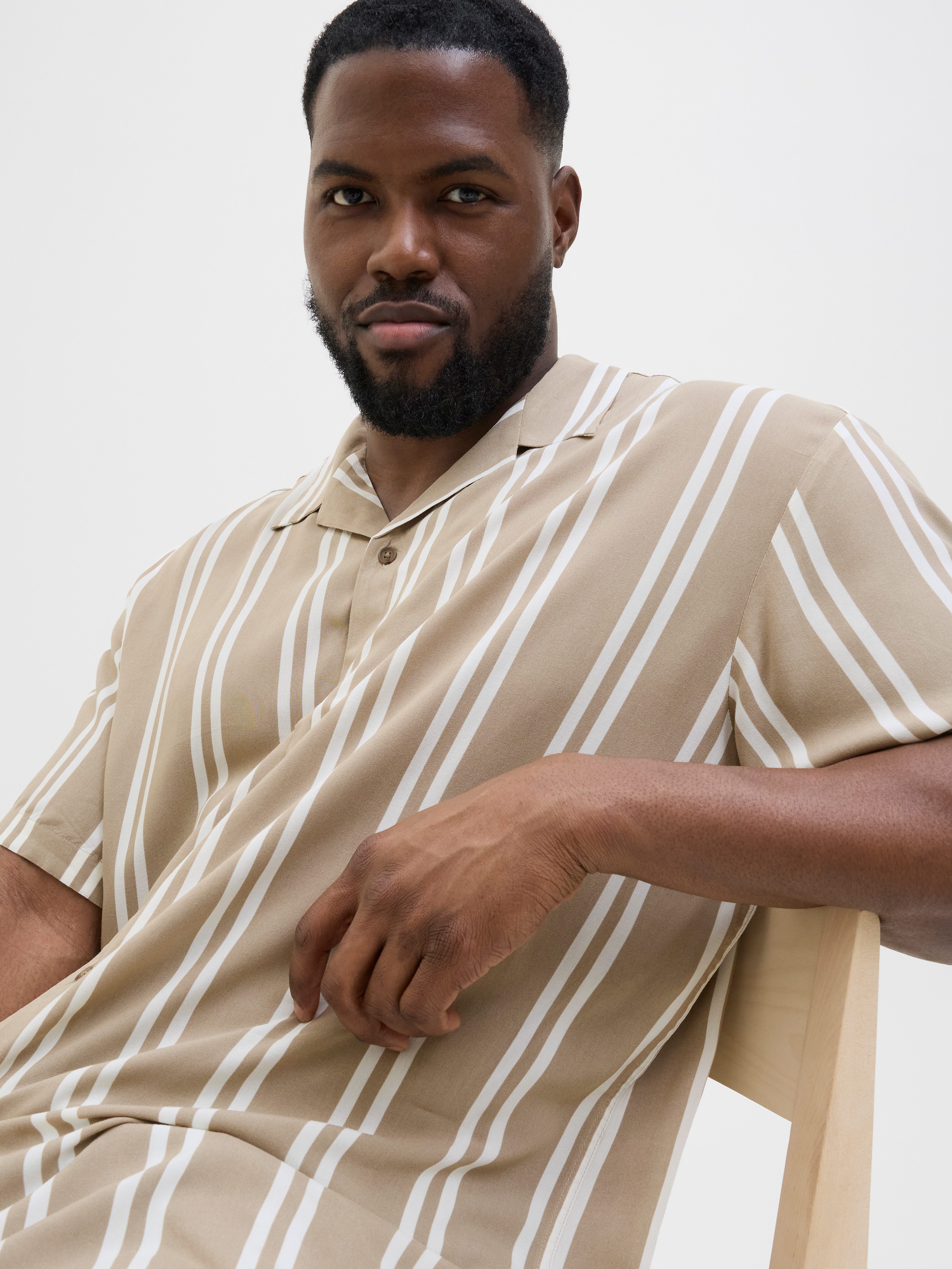 Jack & Jones PlusSize Kurzarmhemd JJEJEFF günstig online kaufen