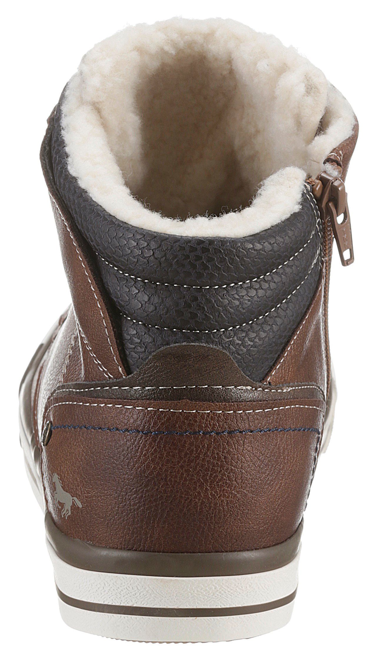Mustang Shoes Sneaker mit zweckmäßigem Innenreißverschluss günstig online kaufen