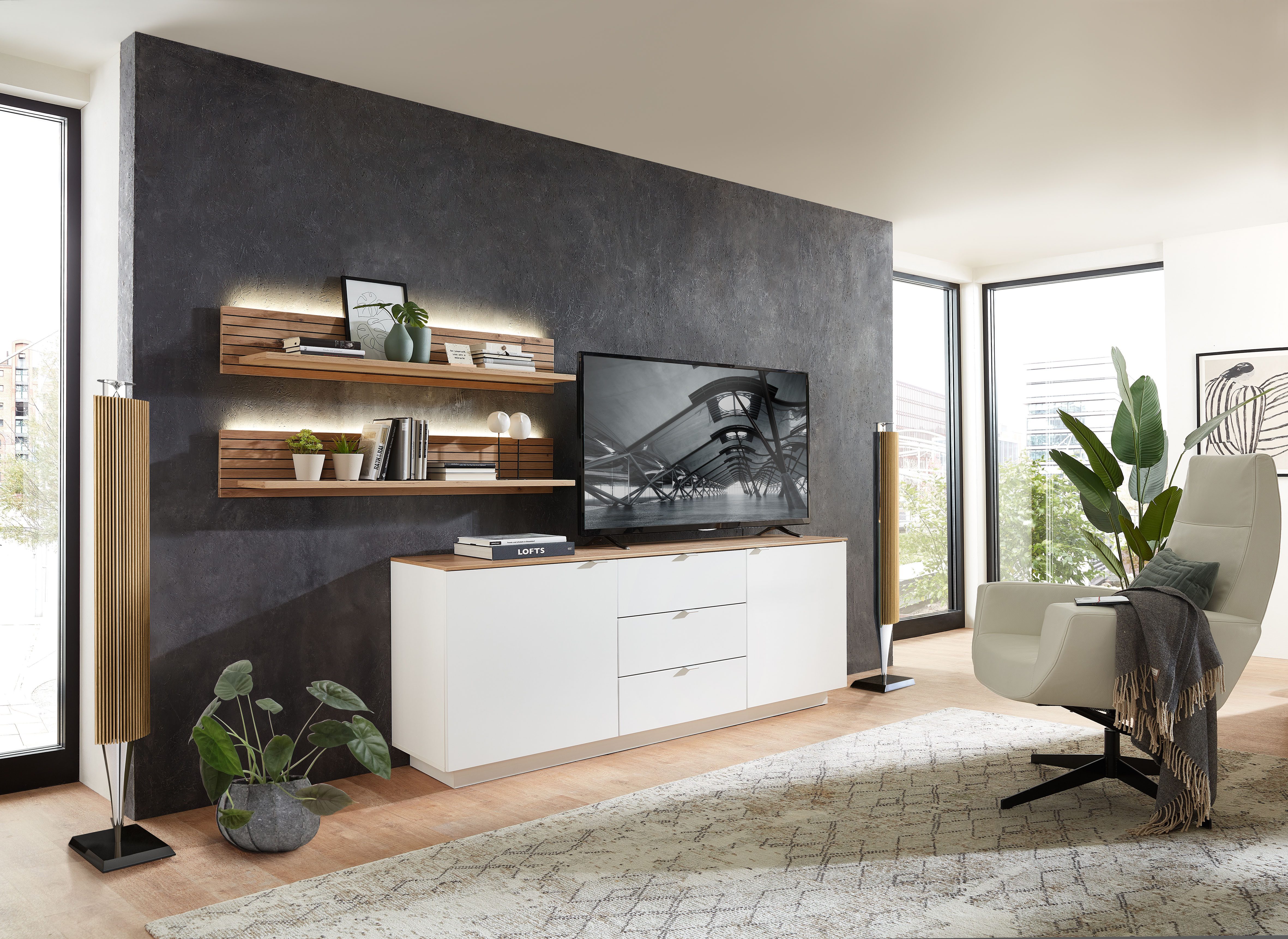 Innostyle TV-Schrank Core, TV-Sideboard Stellmaß B/H/T 180x77x44 cm (1-St) TV-Sideboard mit 2 Holztüren und 3 Schubkästen