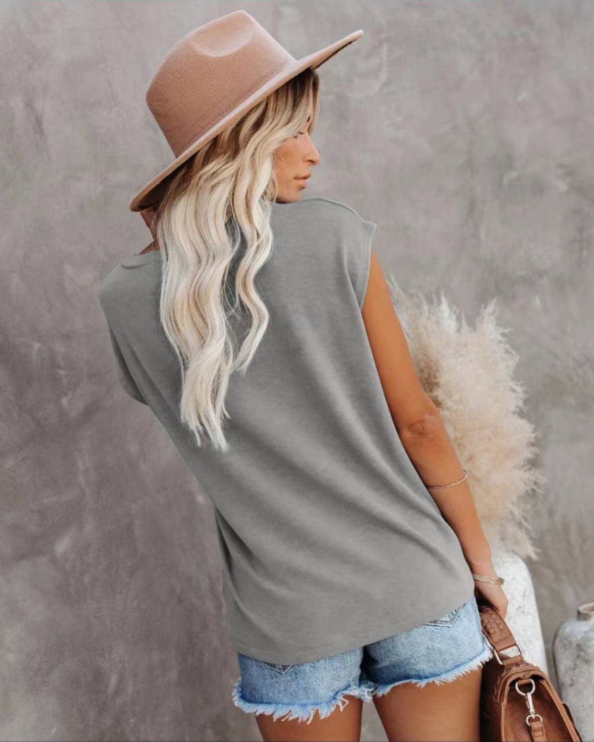 carefully selected V-Shirt Damen-Oberteil V-Ausschnitt Sommer-T-Shirt – grau mit lockeres