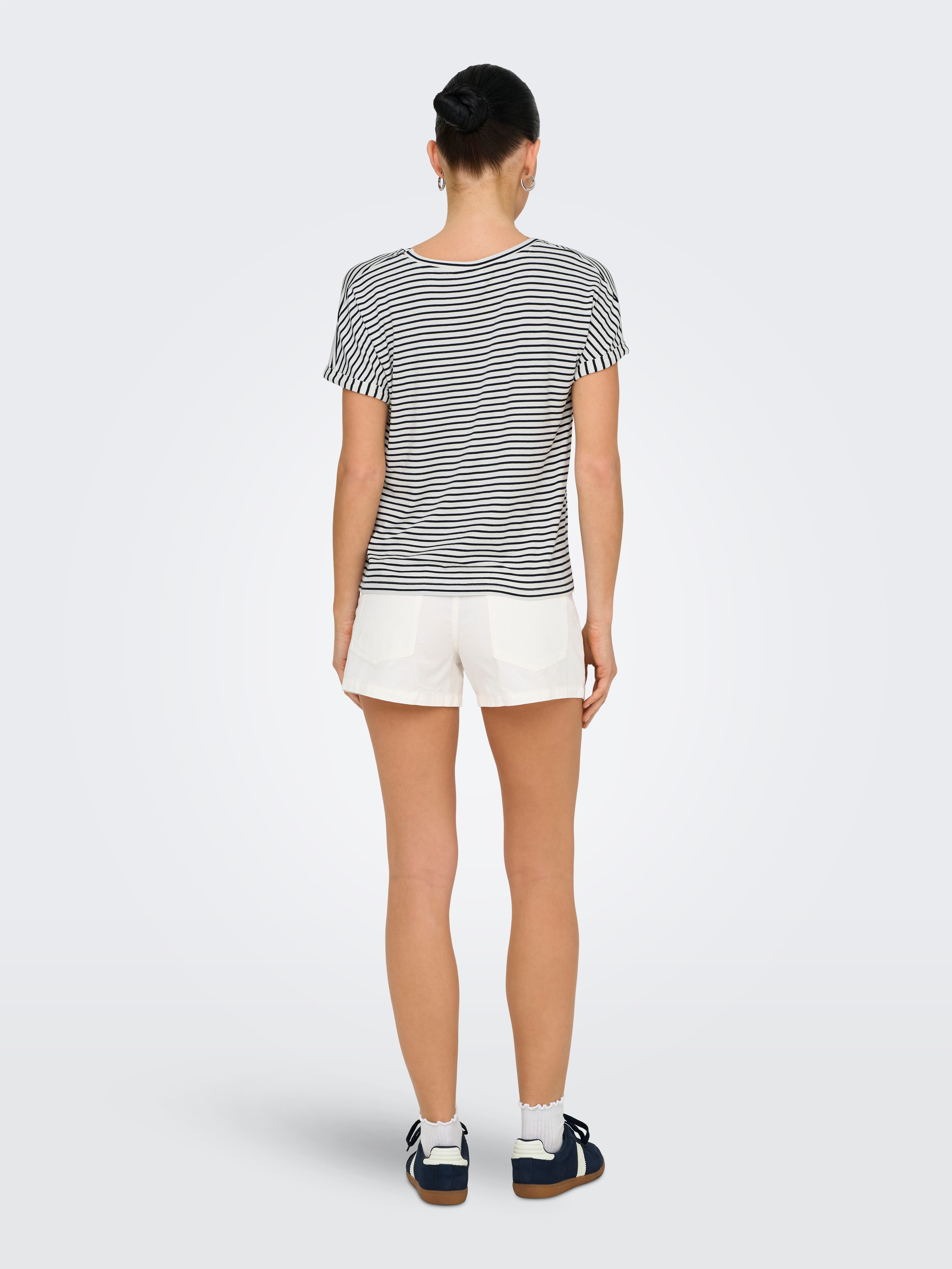 JDY Kurzarmshirt JDYSISSY S/S O-NECK TOP JRS