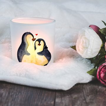 Mr. & Mrs. Panda Windlicht Pinguin umarmen - Transparent - Geschenk, Teelichter, Jahrestag, Wind (1 St), Stimmungsvolle Beleuchtung