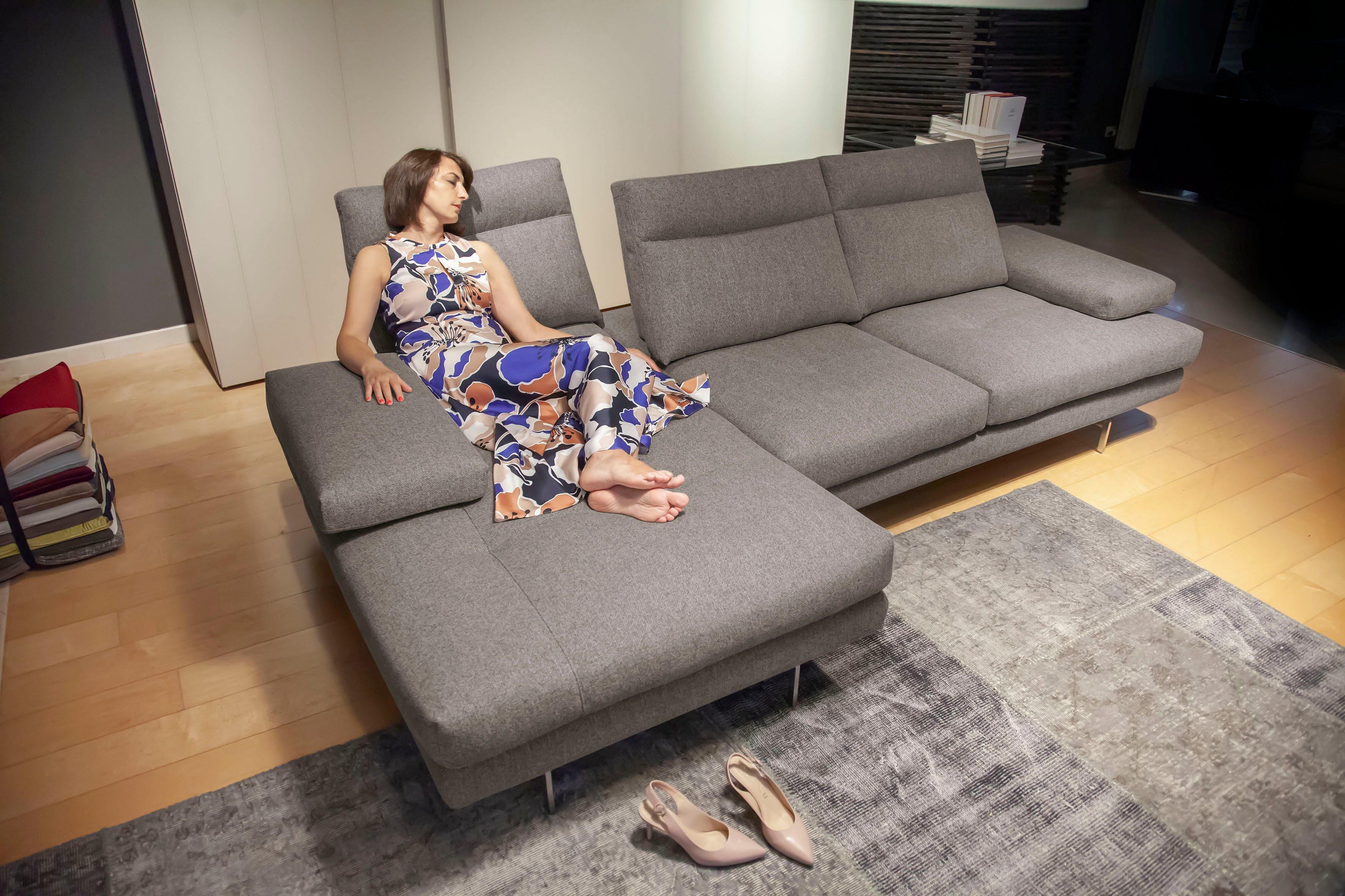 CALIA ITALIA Ecksofa Toby Wing, B/T: 288/153 cm, Designsofa mit hohem Sitzkomfort, L-Form, inklusive Sitztiefenverstellung, Füße in chrom glänzend