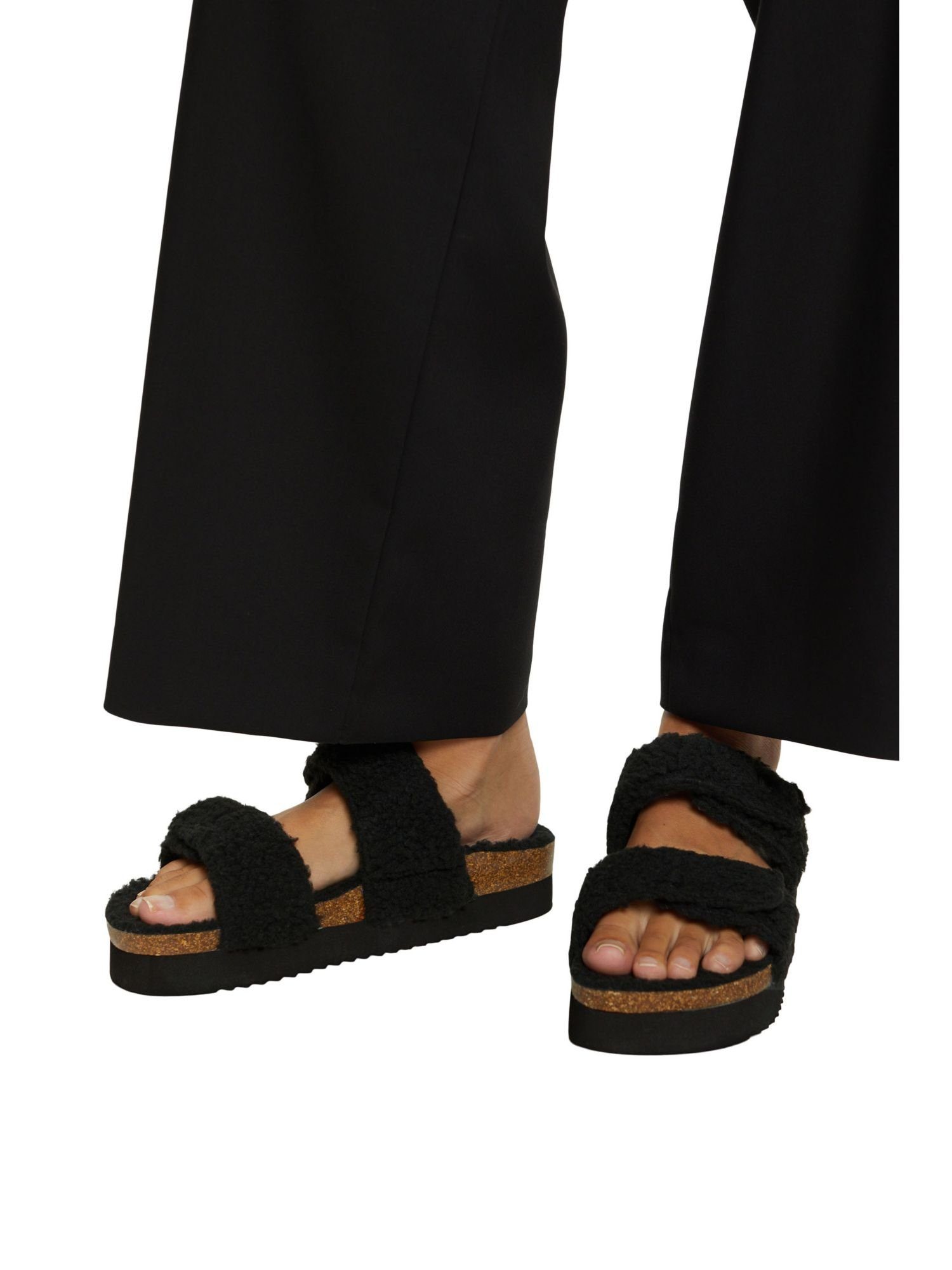 mit BLACK Klettverschluss Webfellpantoletten Pantolette Esprit