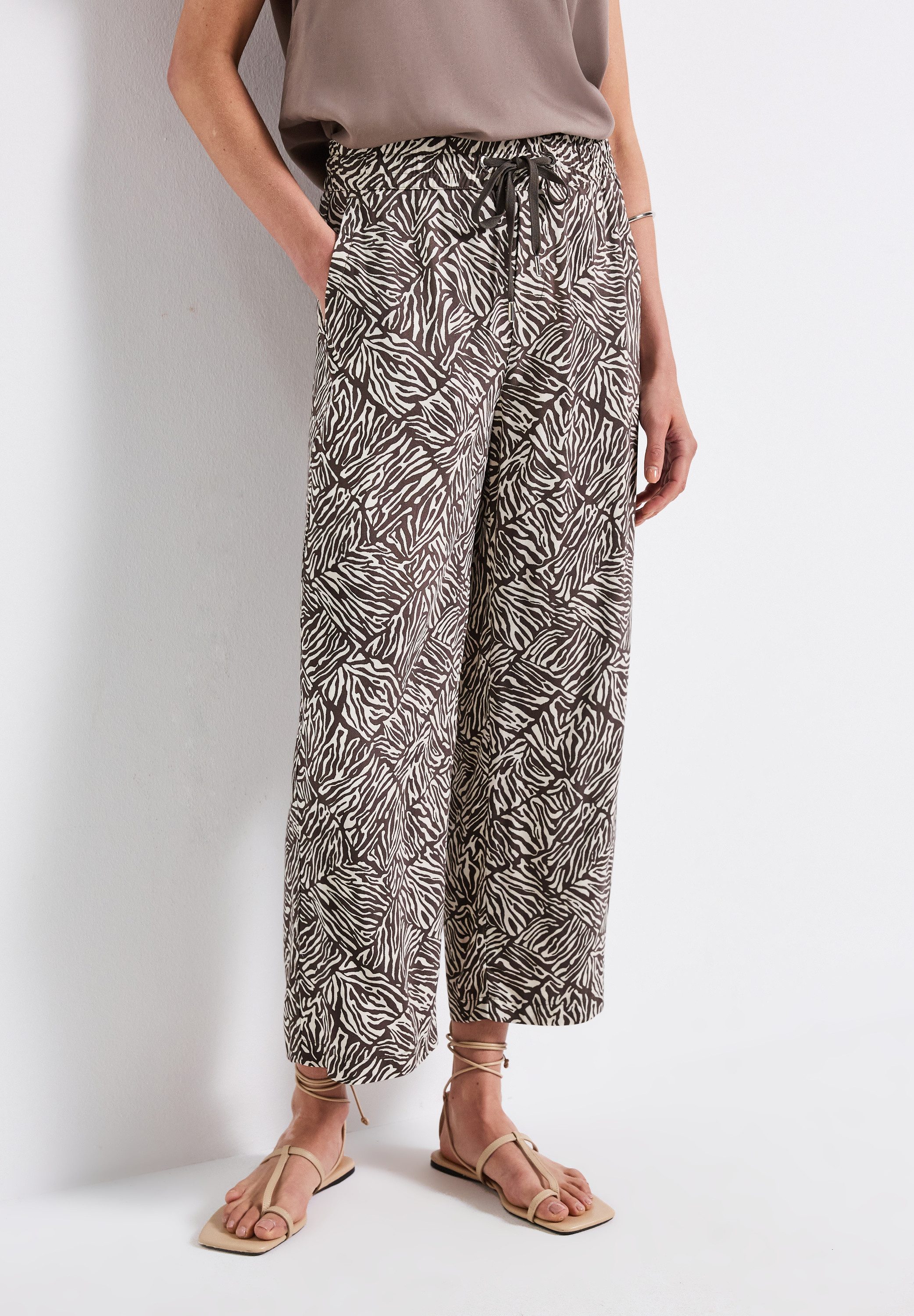 STREET ONE Stoffhose Style Emee mit günstig online kaufen
