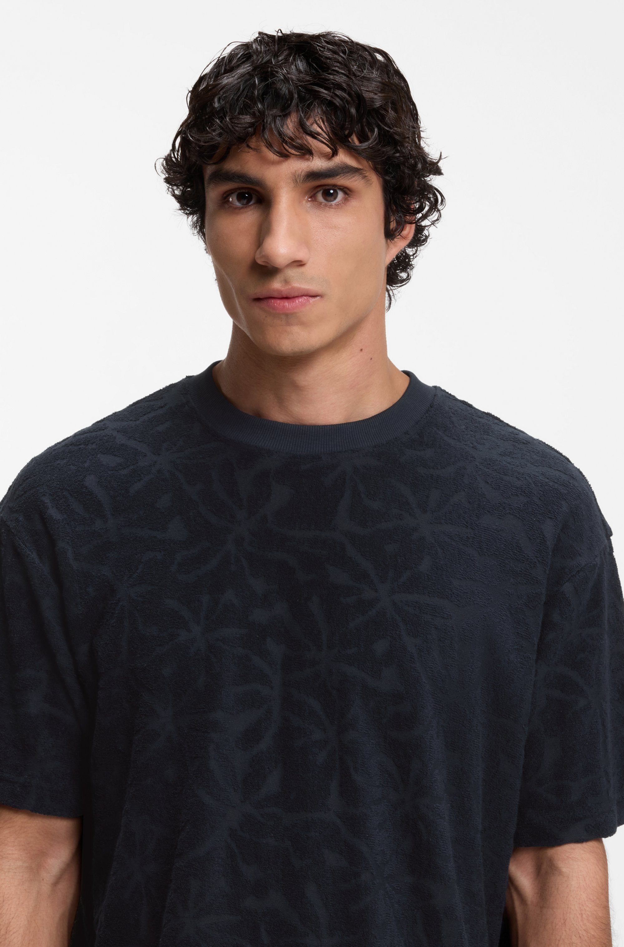 BOSS ORANGE T-Shirt florales Jacquardmuster, Baumwollfrottee, Relaxed Fit