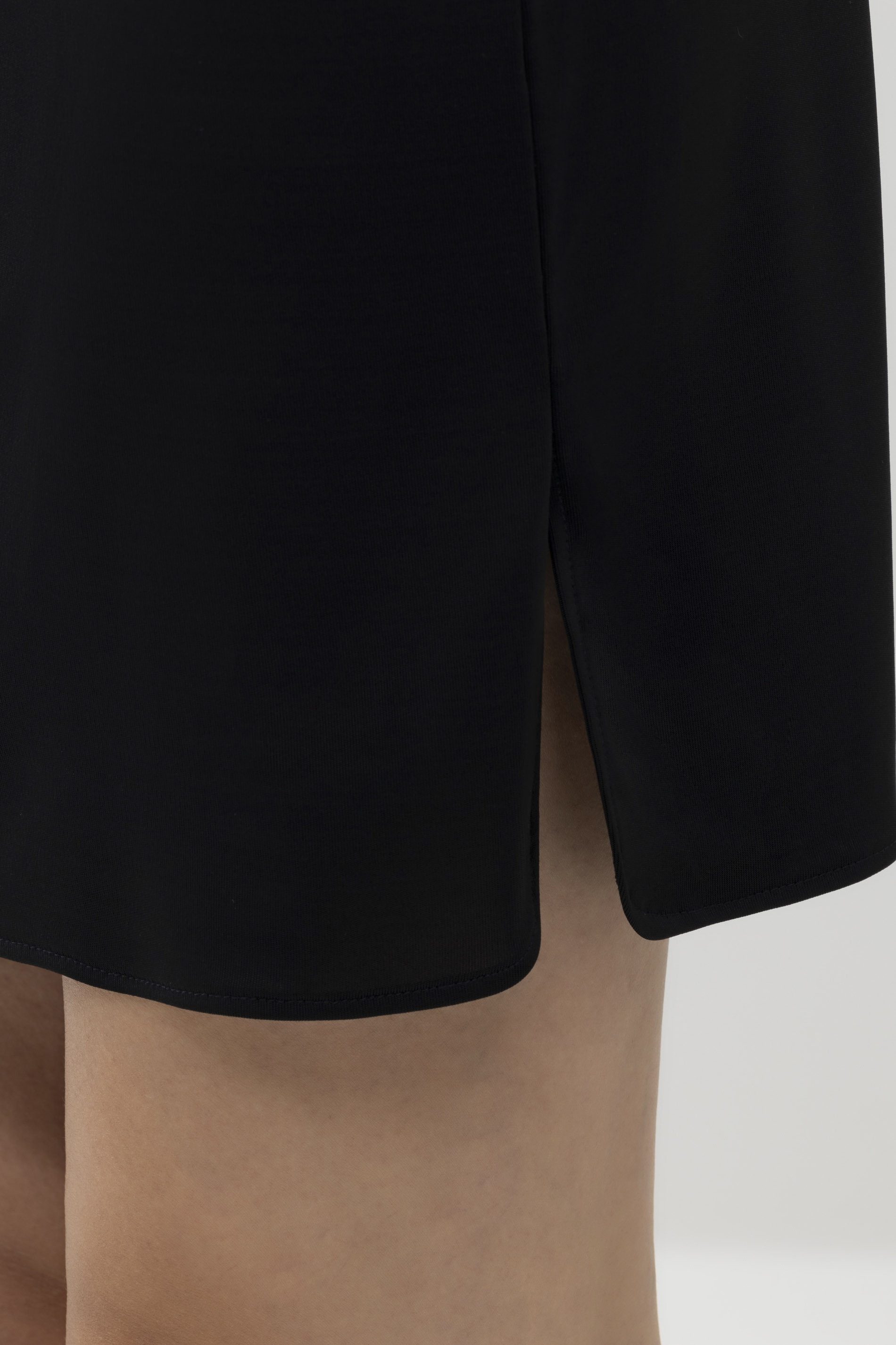 Mey Unterrock Mey Damen Unterrock Serie Emotion Uni Shorts (1-tlg) Unterrock in zeitlosem Design, weiche Viskose