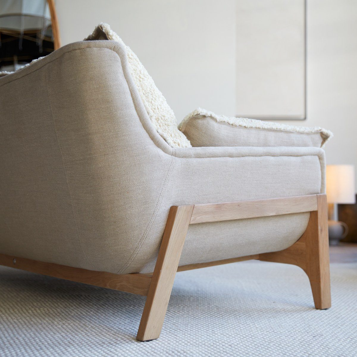 Tikamoon Sofa Woodnest Sofa mit Leinenbezug,2-Sitzer