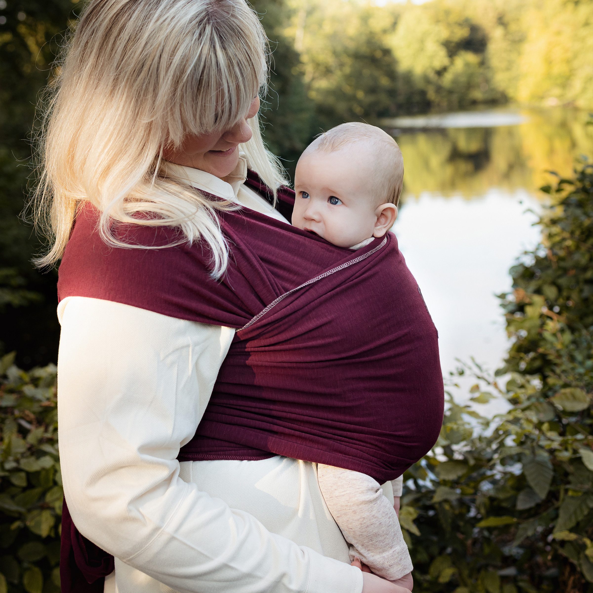manduca Babytrage manduca Sling - Babytragetuch - Elastische Babytrage, Unterstützt die natürliche M-Position beim Baby. – Bild 5 von 5