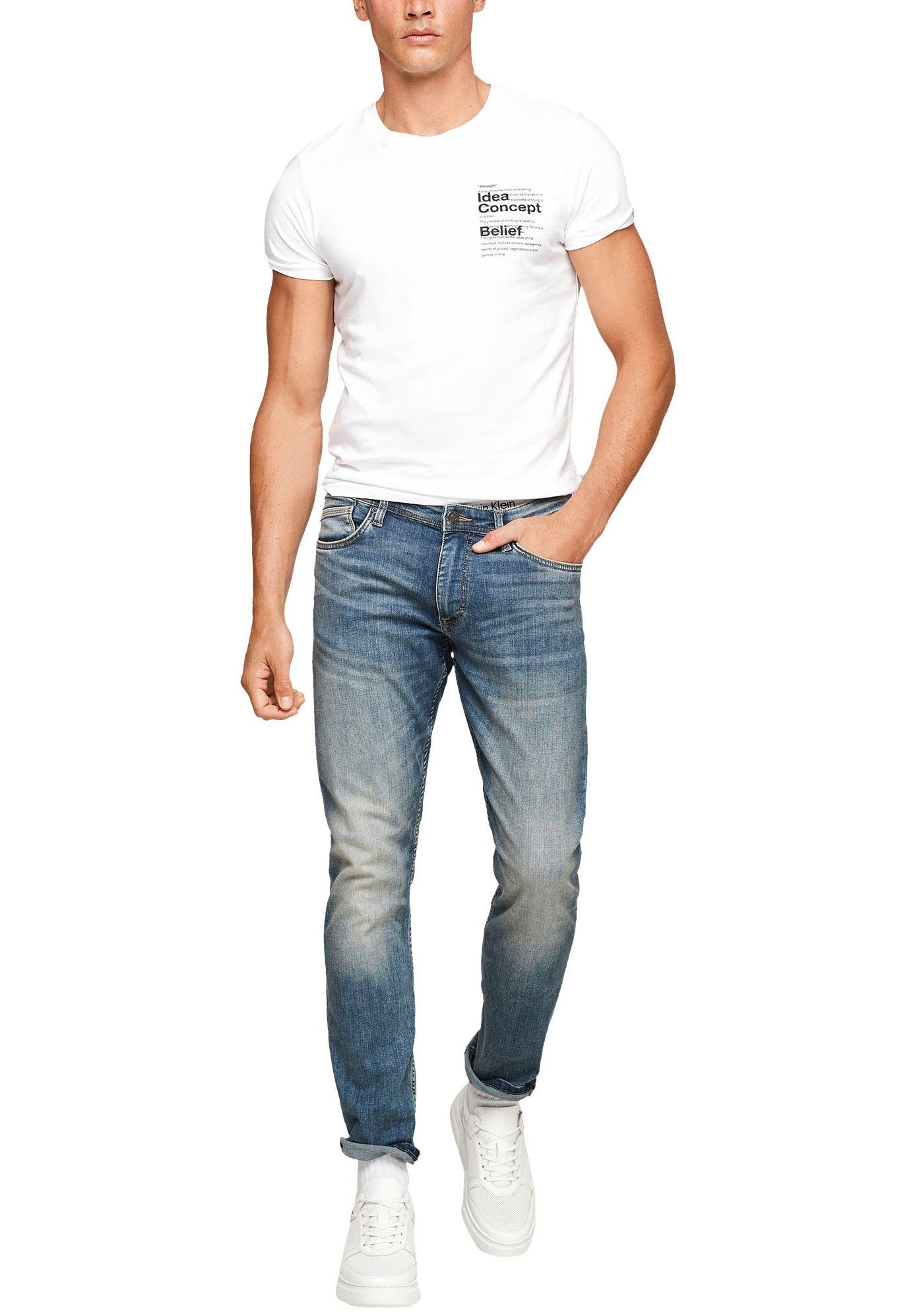 s.Oliver Bequeme Jeans mit Eingrifftaschen und Gesäß- blue light