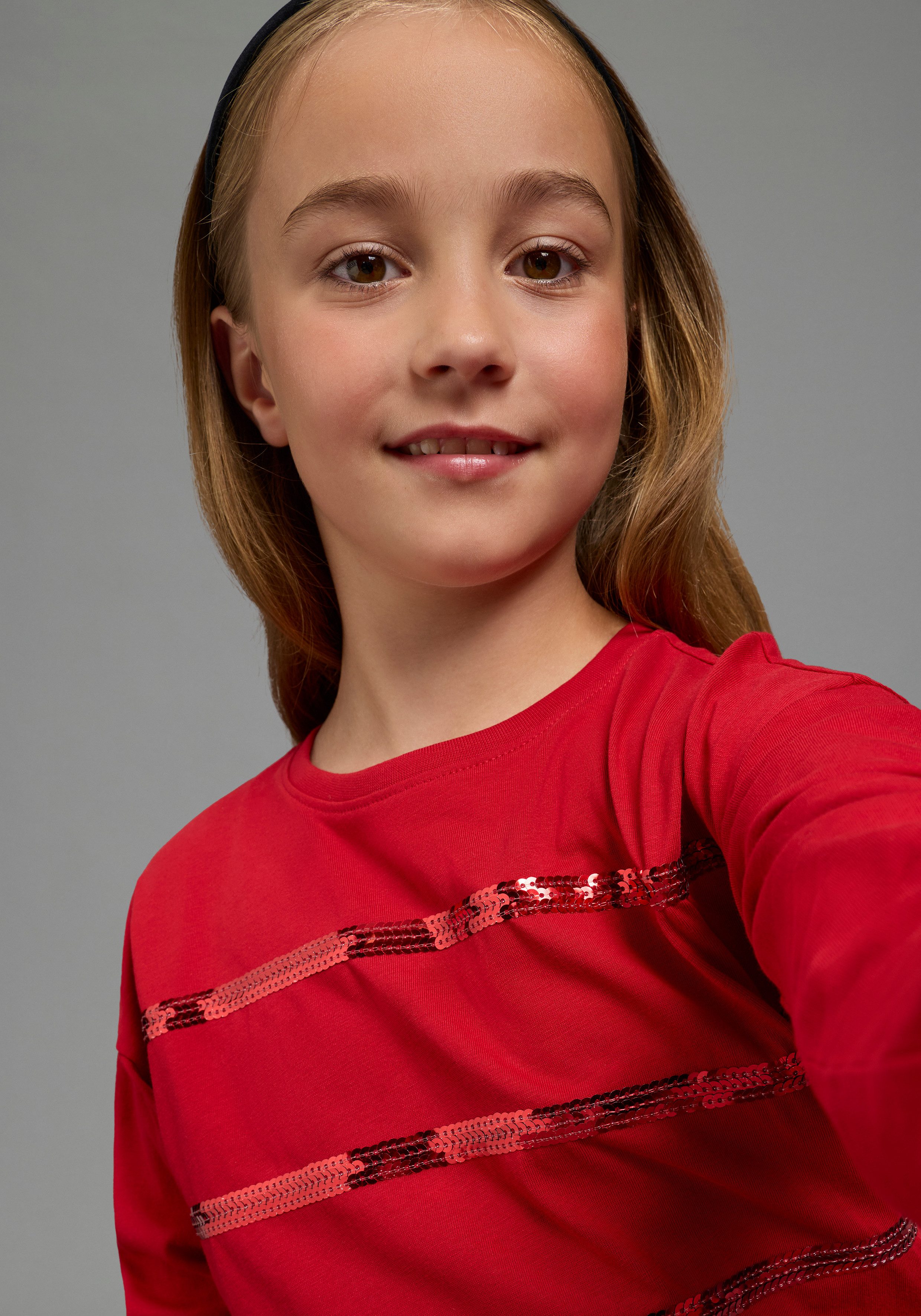 Bruno Banani Langarmshirt Shirt mit Paillettendetails für Mädchen Für TEENS, Langarmshirt mit Pailletten