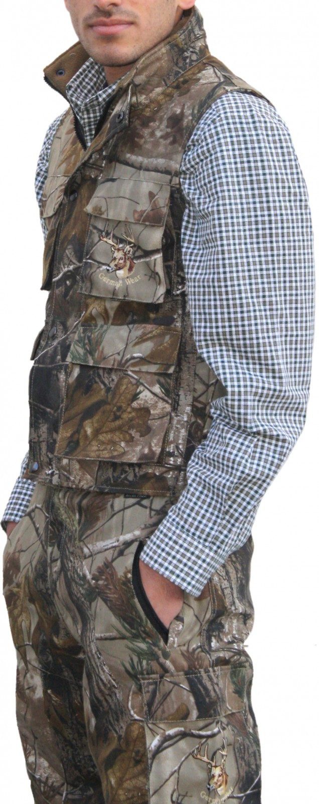 German Wear Jagdweste GW613W Jagdweste in der Farbe Sand-Wald mit einer Hirschstickerei