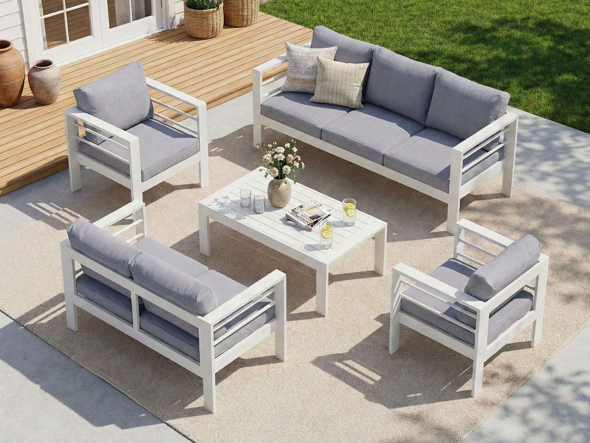 MeXo Gartenlounge-Set Gartenmöbel Set Aluminium 6-7 Personen Outdoor Wetterfest, (weiß, harmonieren mit Licht bei Nacht, 5-tlg., Passt zum skandinavischen, mediterranen oder minimalistischen Stil), 12cm Deluxe Relax-Sitzkissen, Gartengarnitur Tischplatte aus WPC