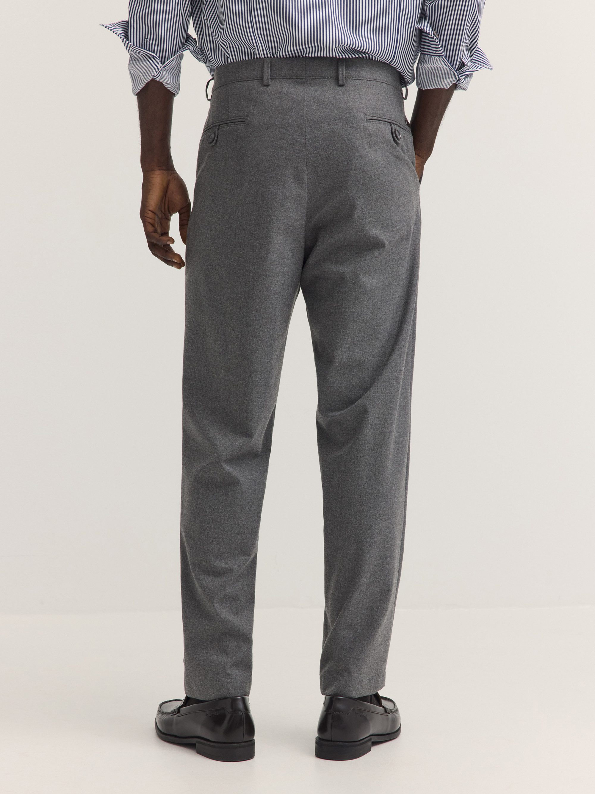 bugatti Bundfaltenhose Soft superior touch Elio Relaxed Fit Flanelloptik