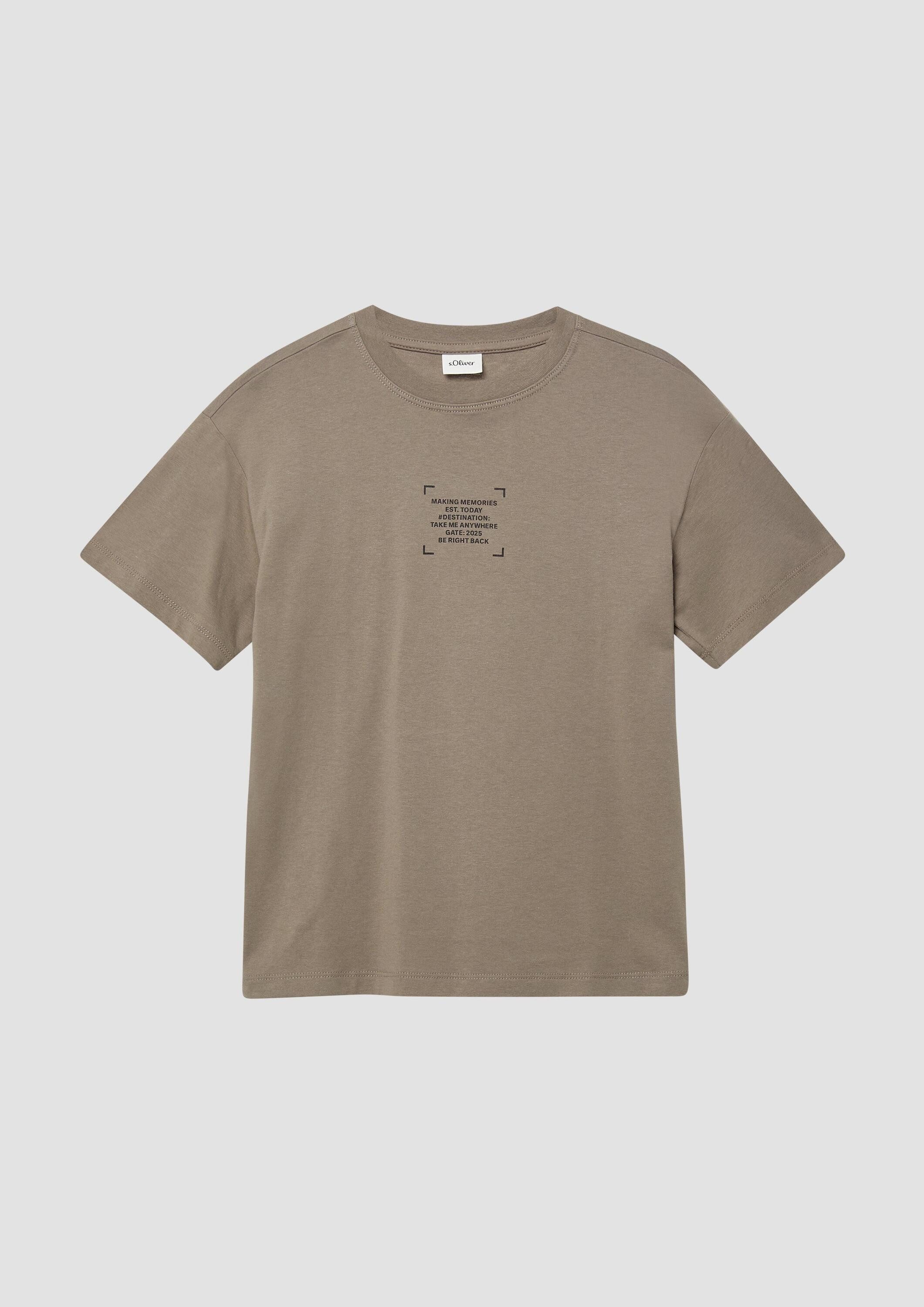 s.Oliver Kurzarmshirt T-Shirt Oversize T-Shirt mit Rücken- und Frontprint
