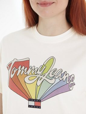 Tommy Jeans T-Shirt TJW BXY RAINBOW FLAG TEE mit Frontprint