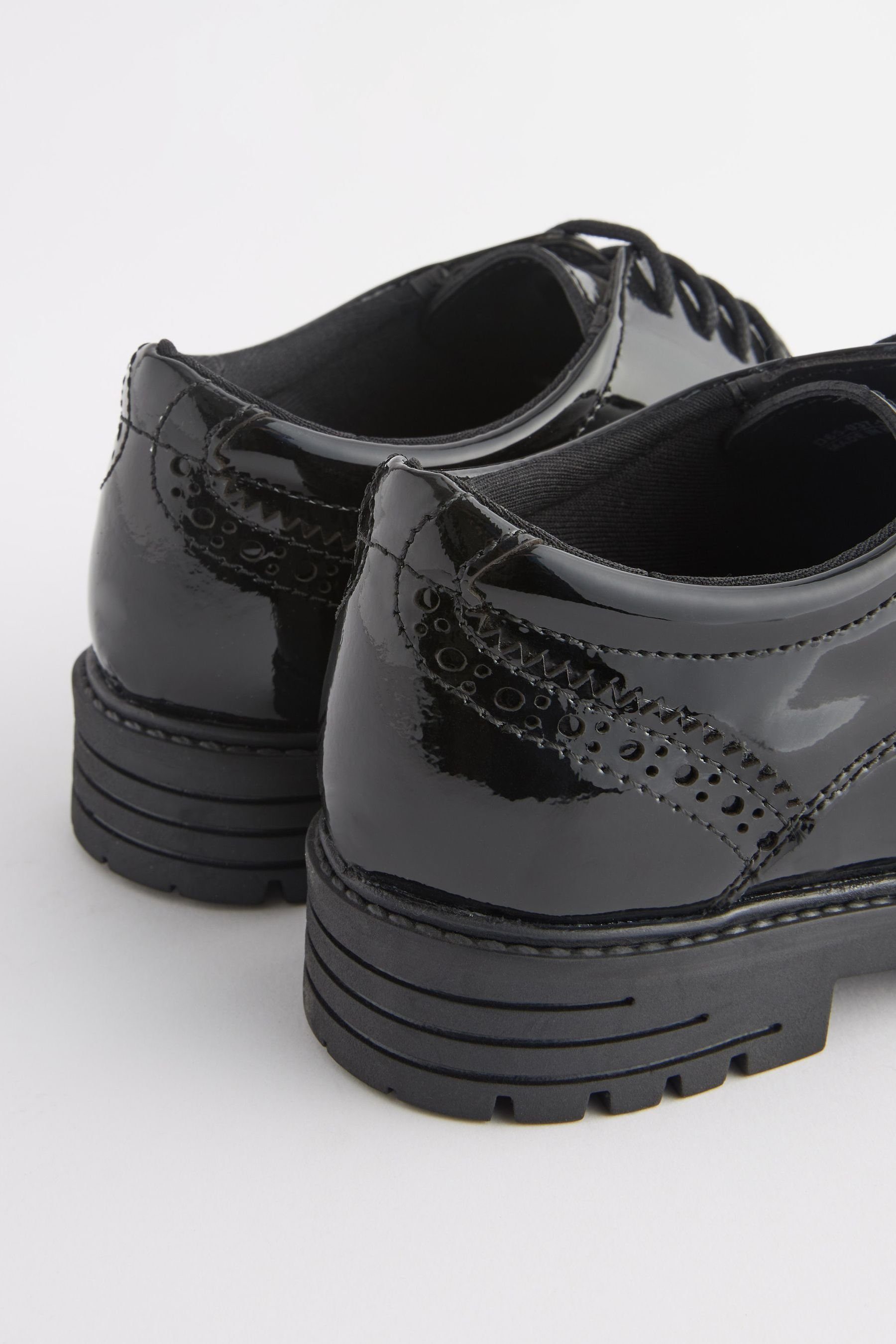 Next Markante Schnür-Brogues aus Leder, weite Passform Budapester (1-tlg)