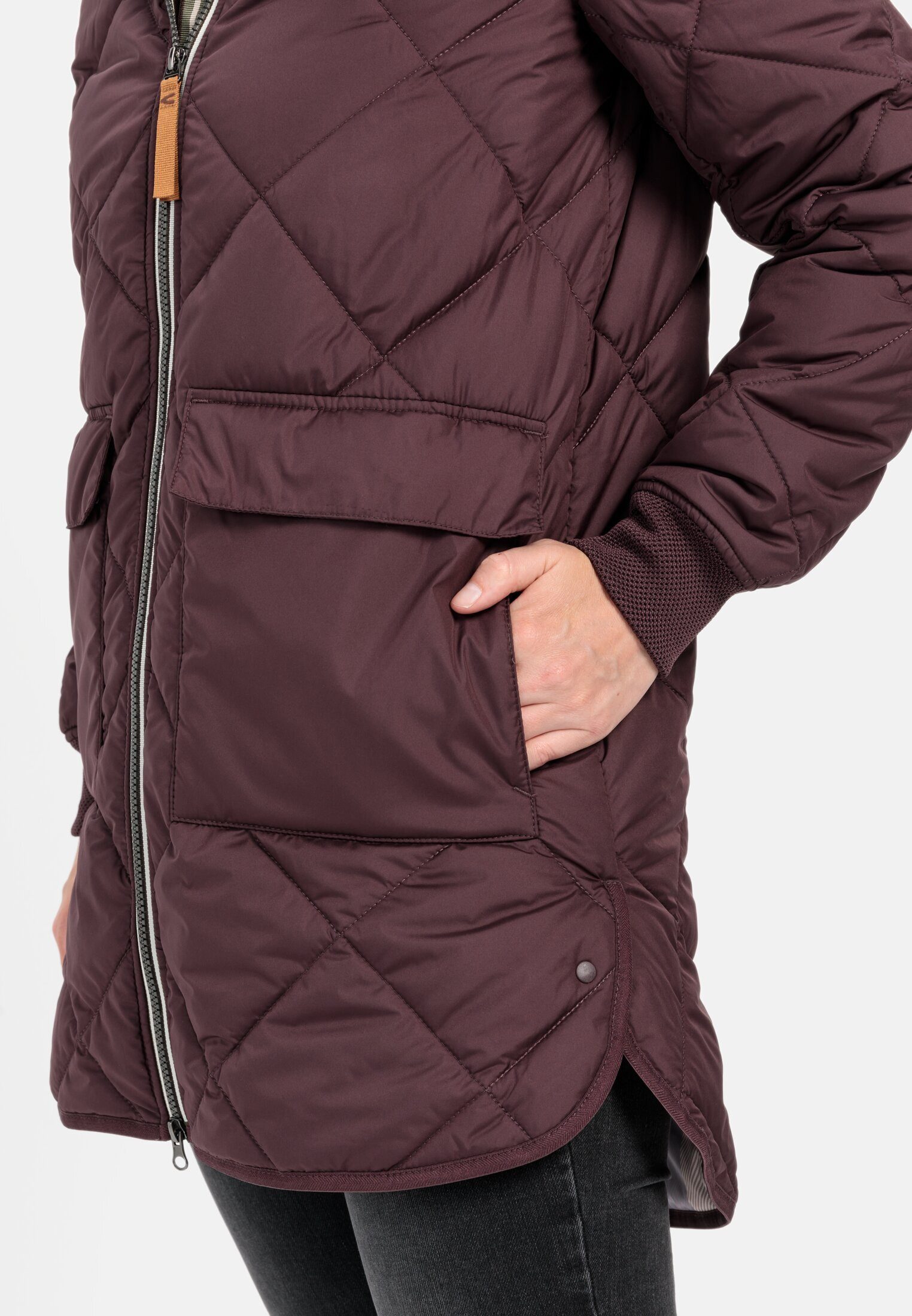 camel active Steppmantel aus recyceltem Polyester Langarm Markenlabel