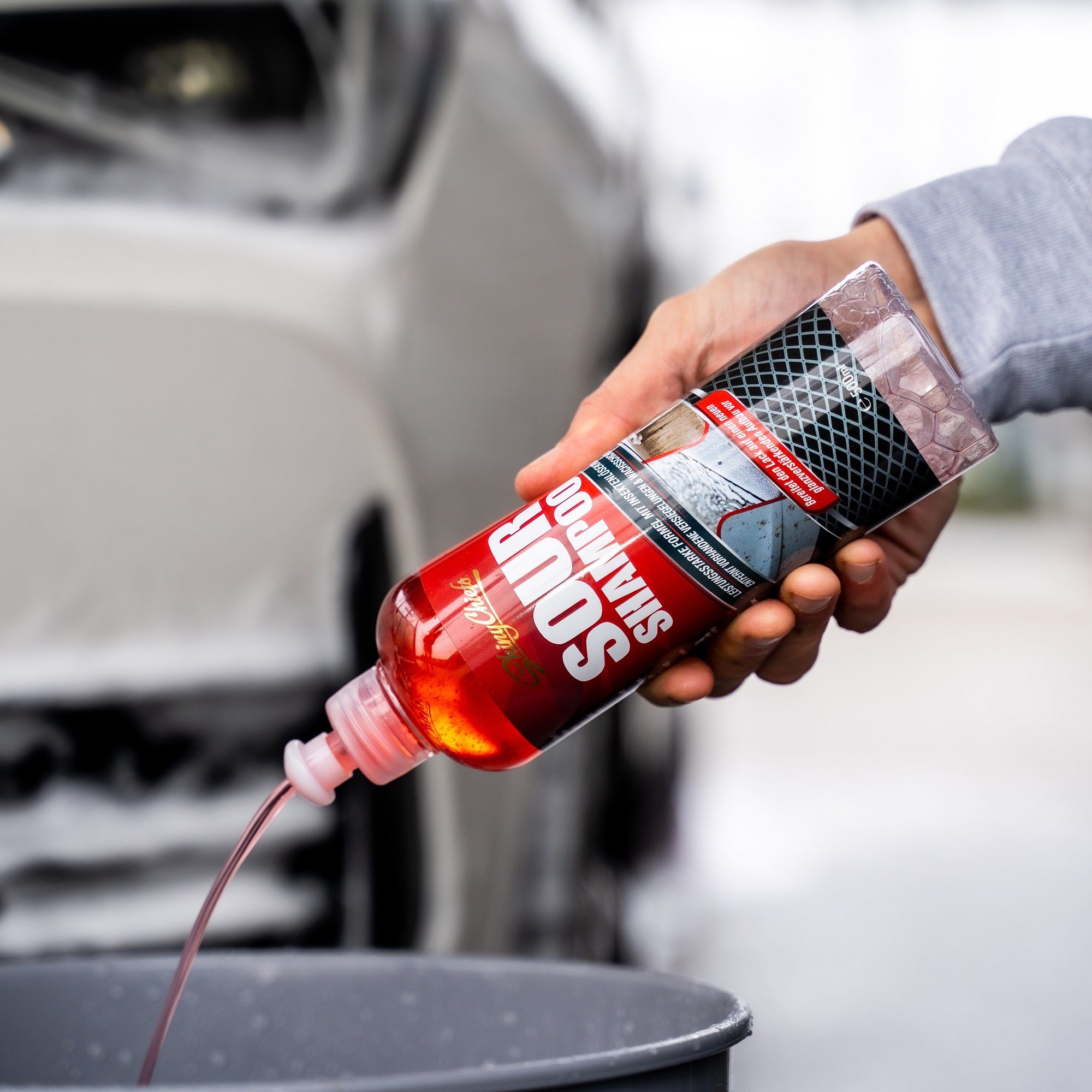 ShinyChiefs SOUR SHAMPOO - INSEKTENLÖSEKRAFT 500ml Stark schäumend Autoshampoo (1-St)
