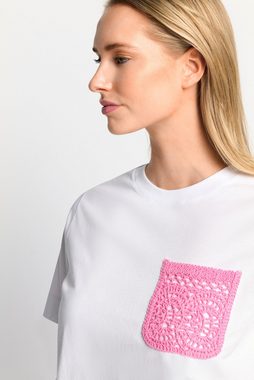 Rich & Royal T-Shirt T-Shirt with crochet pocket