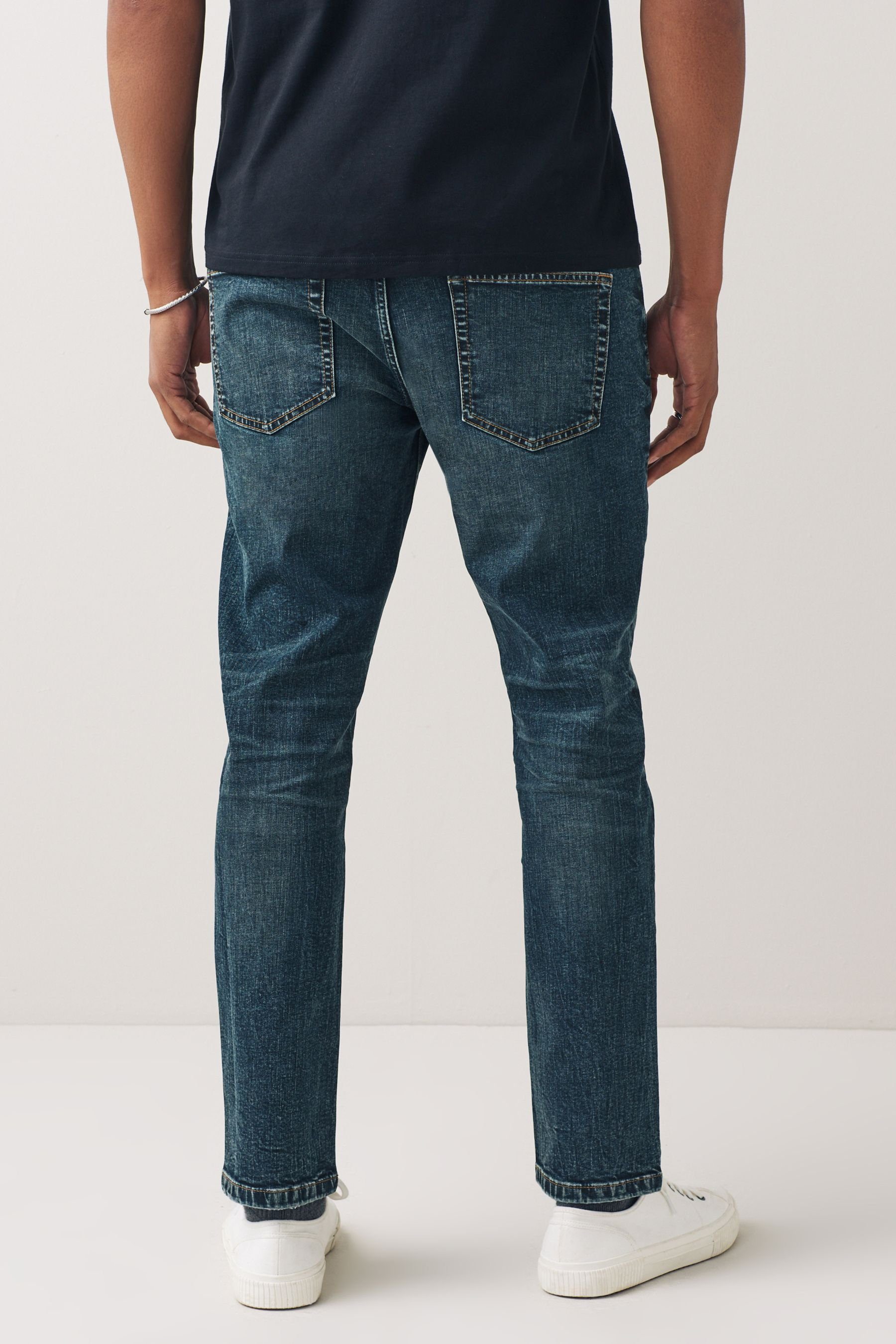 Slim (1-tlg) Slim-fit-Jeans Jeans Stretch Next Blue mit Dark Fit Essential Tint