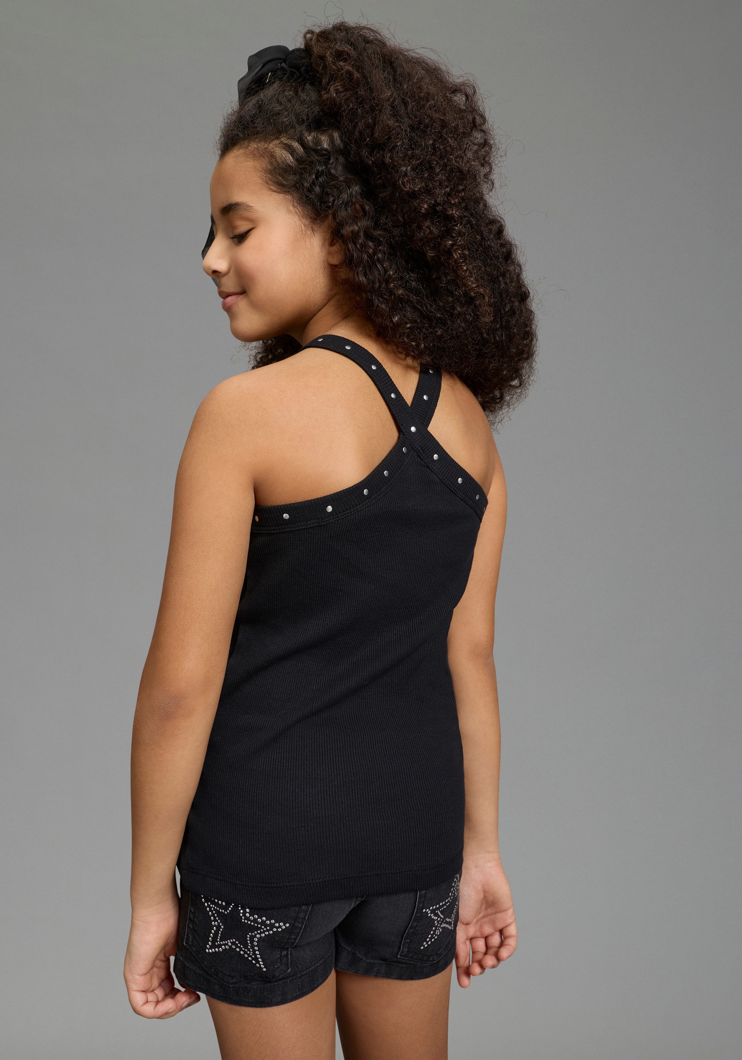 Bruno Banani T-Shirt Banani Top mit Nieten ärmellos, asymmetrischer Ausschnitt, für Mädchen, aus Baumwolle. € 16,99, (€ 16,99 pro 1 Stk).