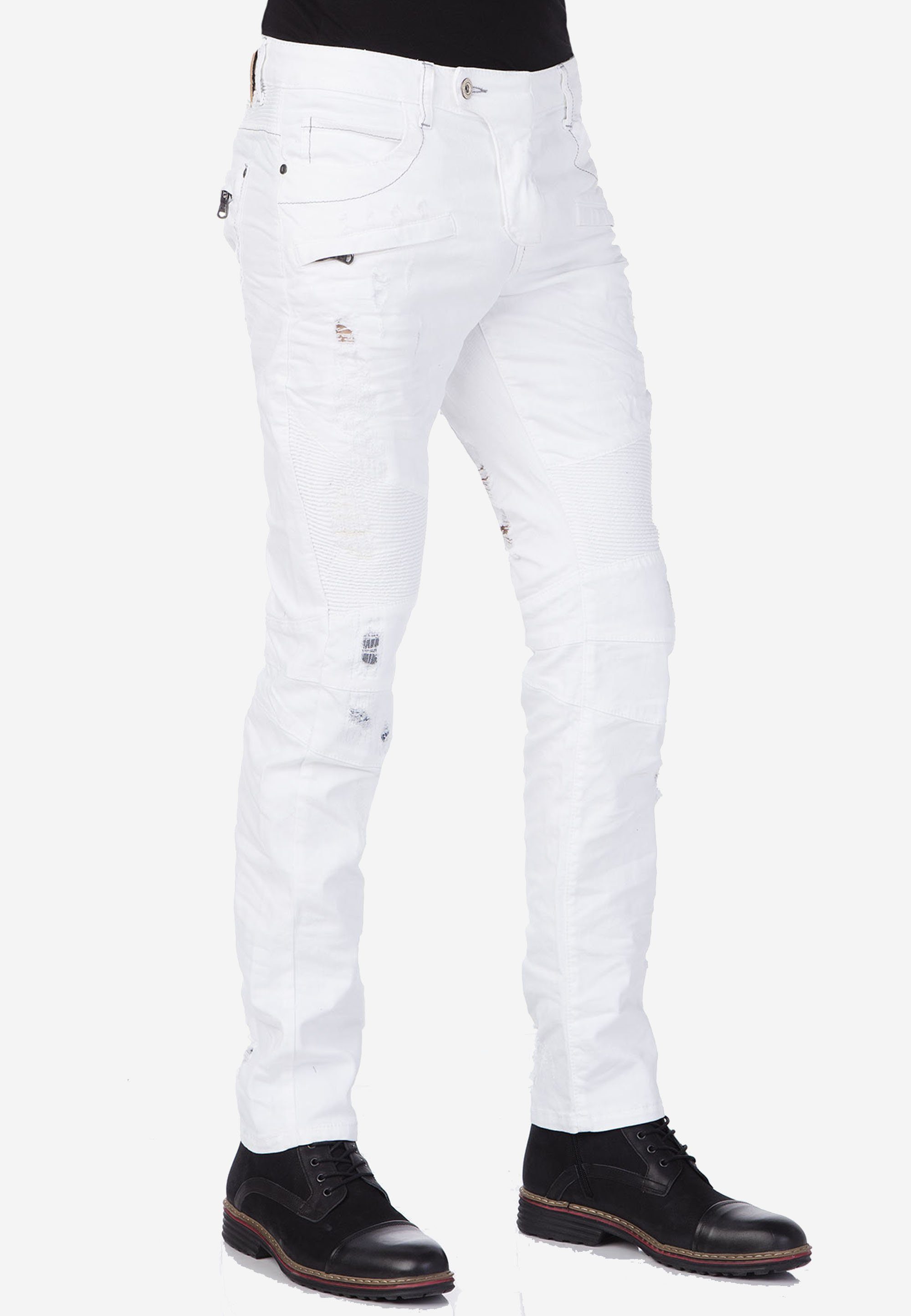 Cipo & Baxx Slim-fit-Jeans mit stylishen Reißverschlusstaschen