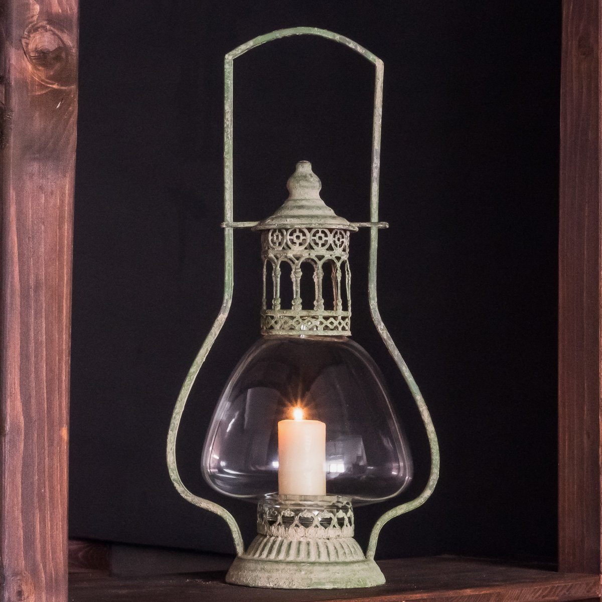 Antikas Vintagelook, im Große Laterne - Metall aged Kerzenhalter Windlicht aus Kerzenhalter
