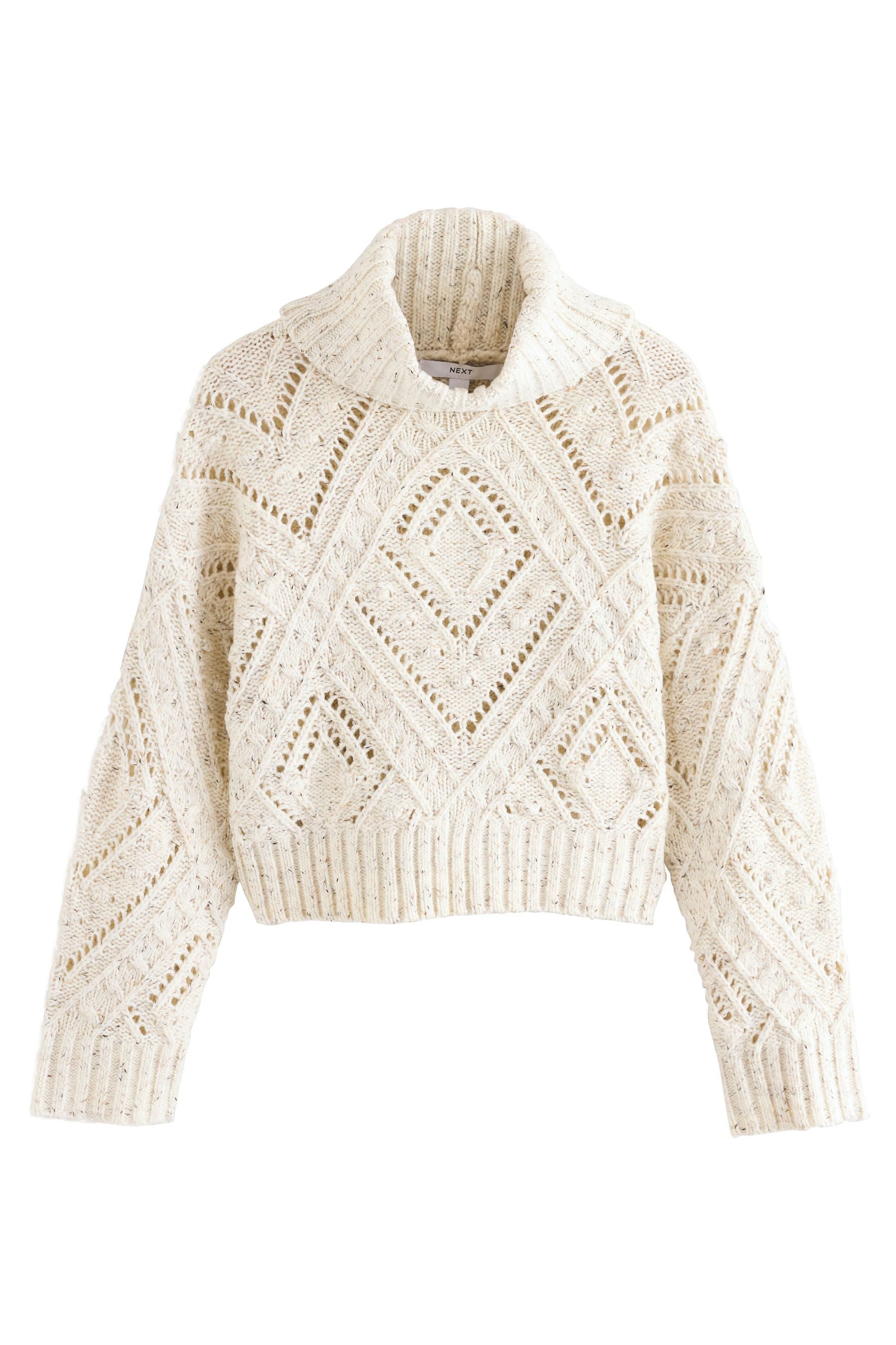Strickpullover Noppiger Rollkragenpullover mit Zopfmuster