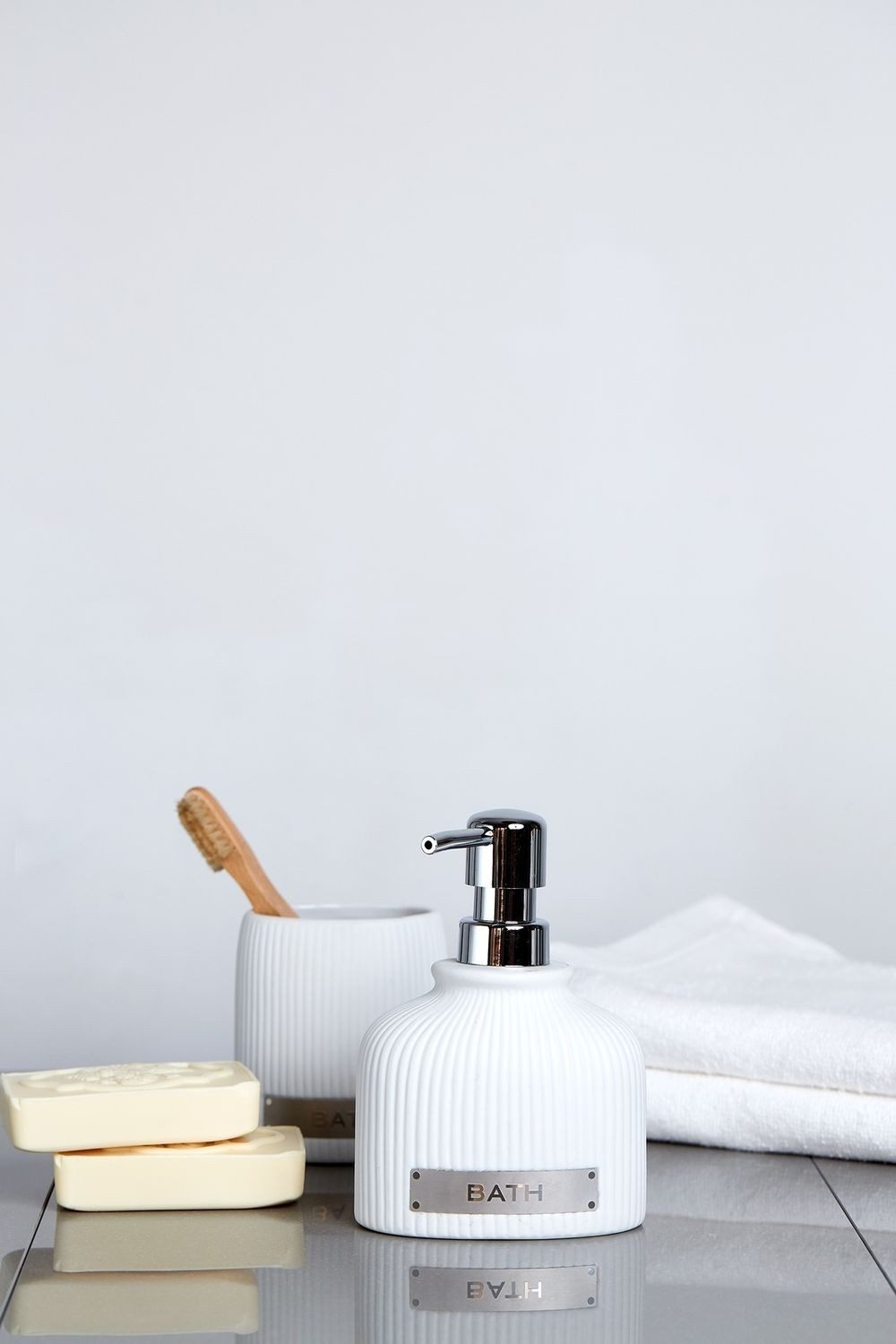 WENKO Seifenspender Keramik Seifenspender Bath weiß günstig online kaufen