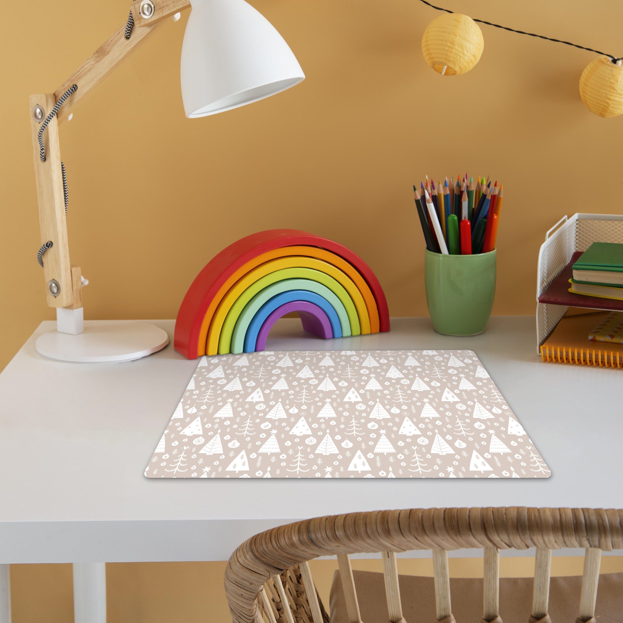 MuchoWow Platzset Weihnachtsbäume - Weiß - Beige - Muster - Kind, (1-St), Kinder-Arbeitsunterlage Schreibtisch, Bastelmatte Kind, Zeichenmatte