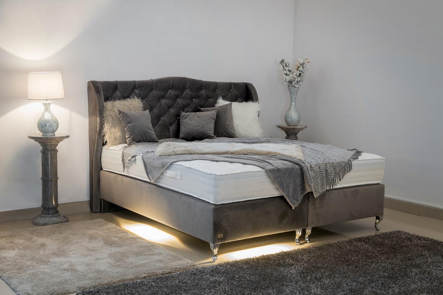 PAARA Boxspringbett Venedig mit Chesterfield Look Kopfteil Barock H2 H3, mit einzigartigem Belüftungssystem