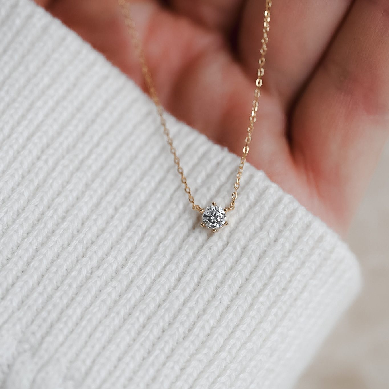 Runde Perlé Kette mit Anhänger zarte minimalistische Kette mit Zirkonia Anh günstig online kaufen