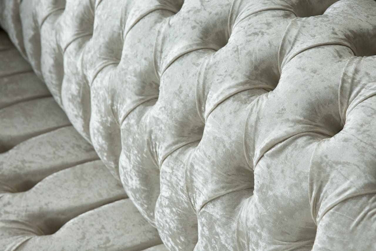 JVmoebel Sofa Dreisitzer Couchen Weiß Design Chesterfield, Stoff Made Sofa In Europe Wohnzimmer