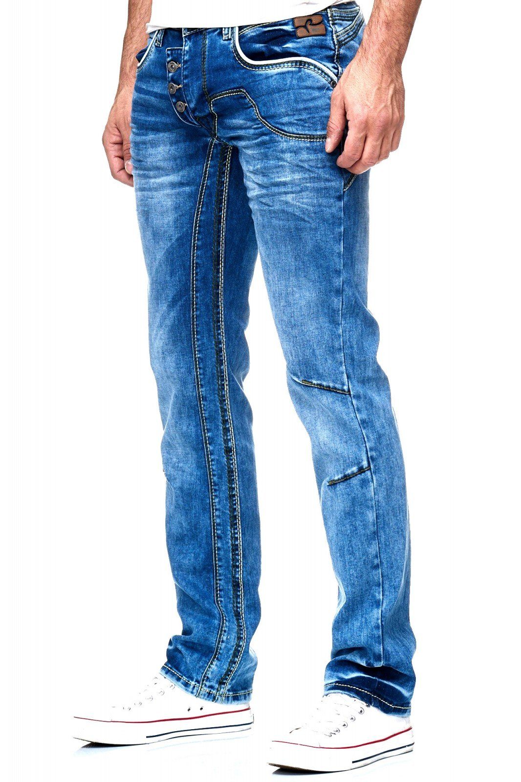 Rusty Neal Straight-Jeans in coolem Design