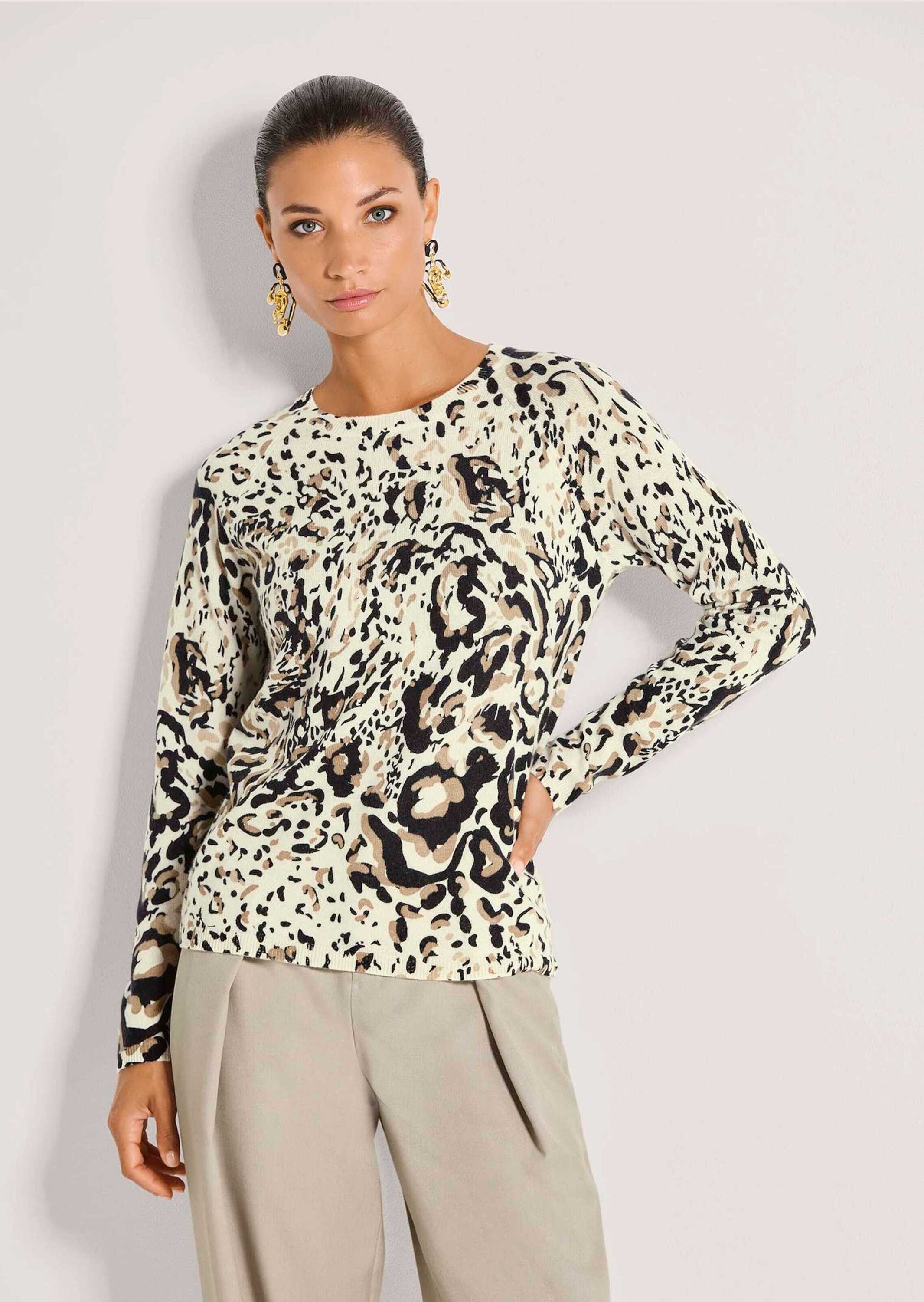 MADELEINE Strickpullover Wollpullover mit Animal-Print Langarmshirt mit Rundhals, Rippenabschlüssen und Langarm