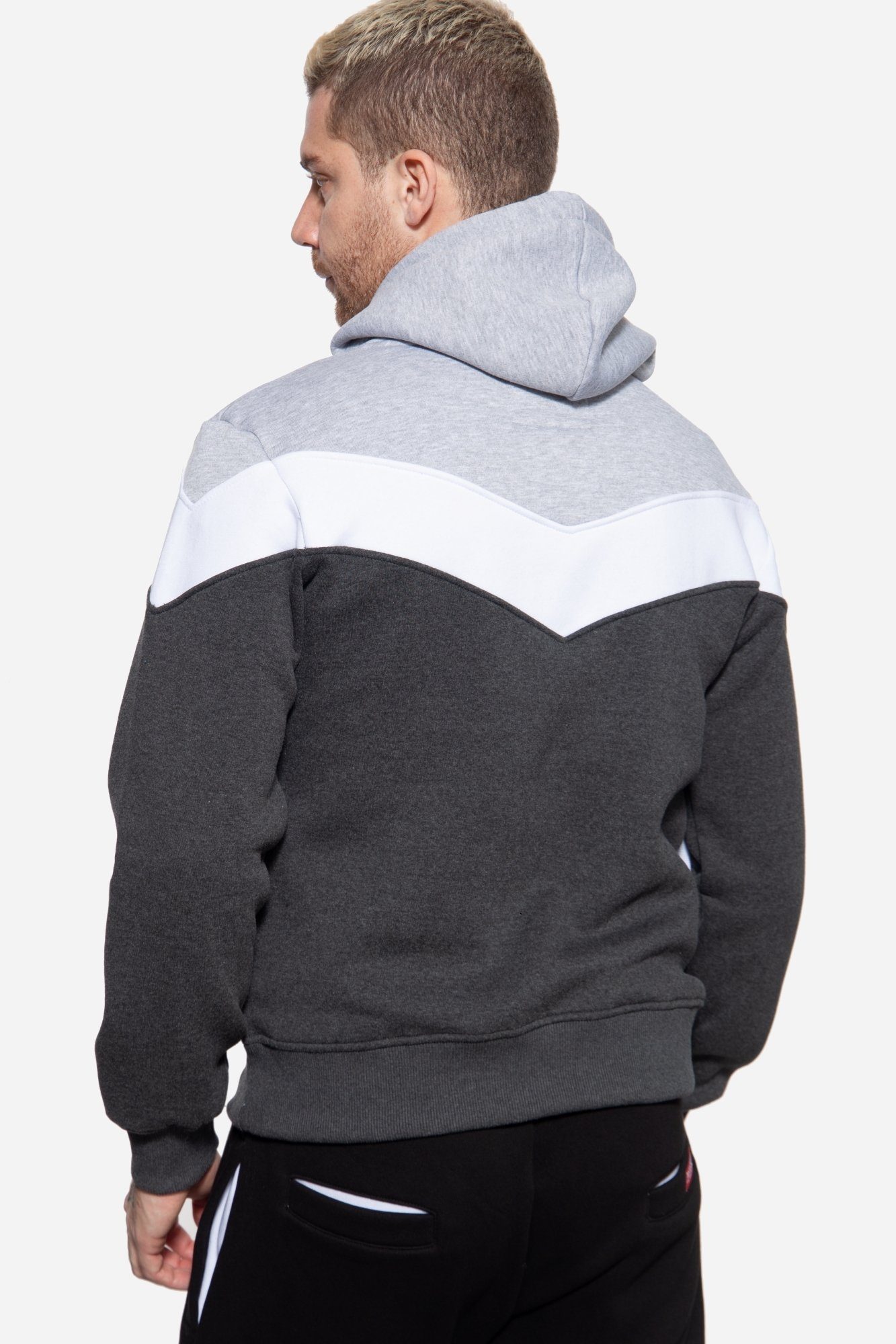 Akito Tanaka Kapuzenpullover Triple Tone (1-tlg) im mehrfarbigen Design