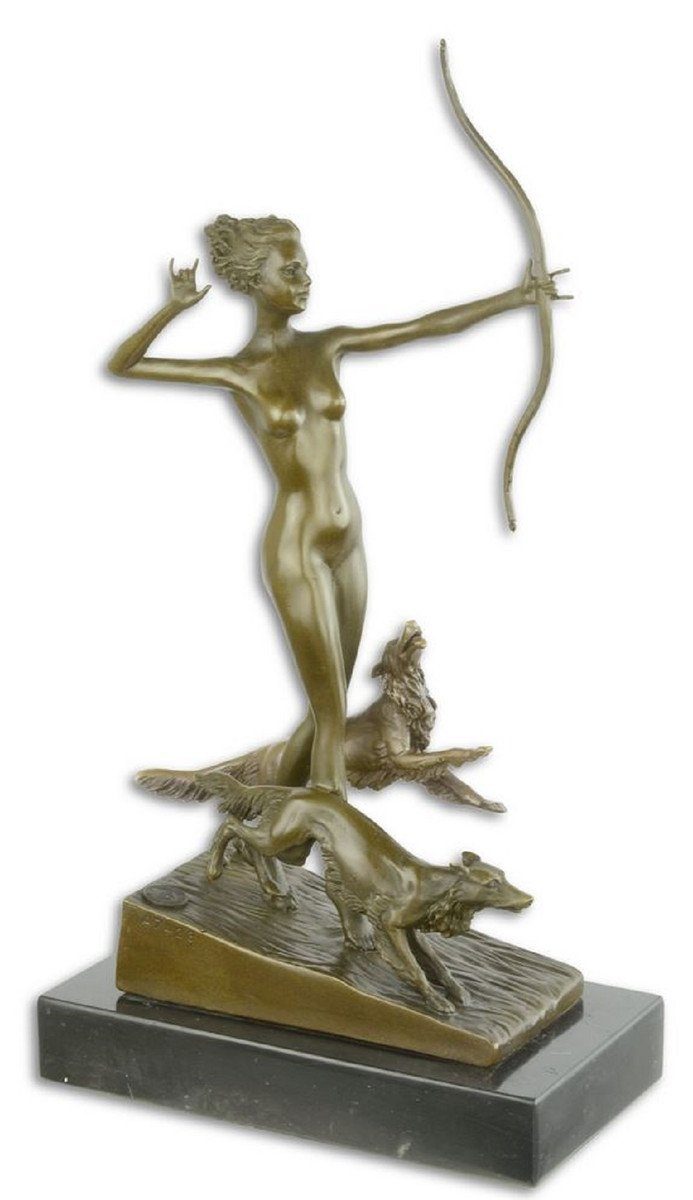 Casa Padrino Dekofigur Marmorsockel x - Schwarz Bronzefigur mit Luxus Bogen H. 18,3 Bronze / mit x Dekofigur Hunden - Gold Skulptur / Frau 10,3 und Bronze cm 34,5