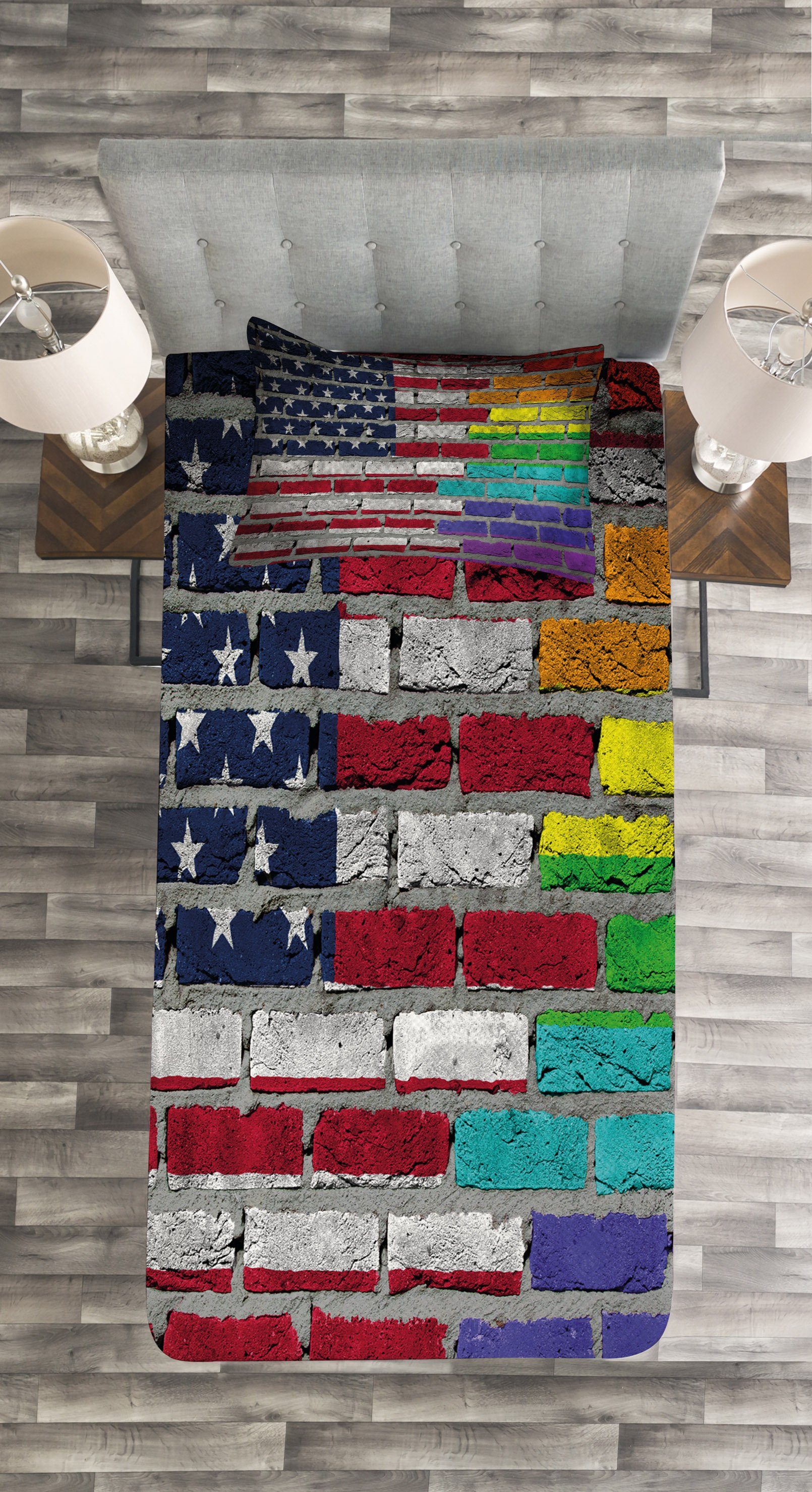 Tagesdecke Set mit Flagge Backsteinmauer-Stolz Kissenbezügen Waschbar, Abakuhaus, Amerikanische