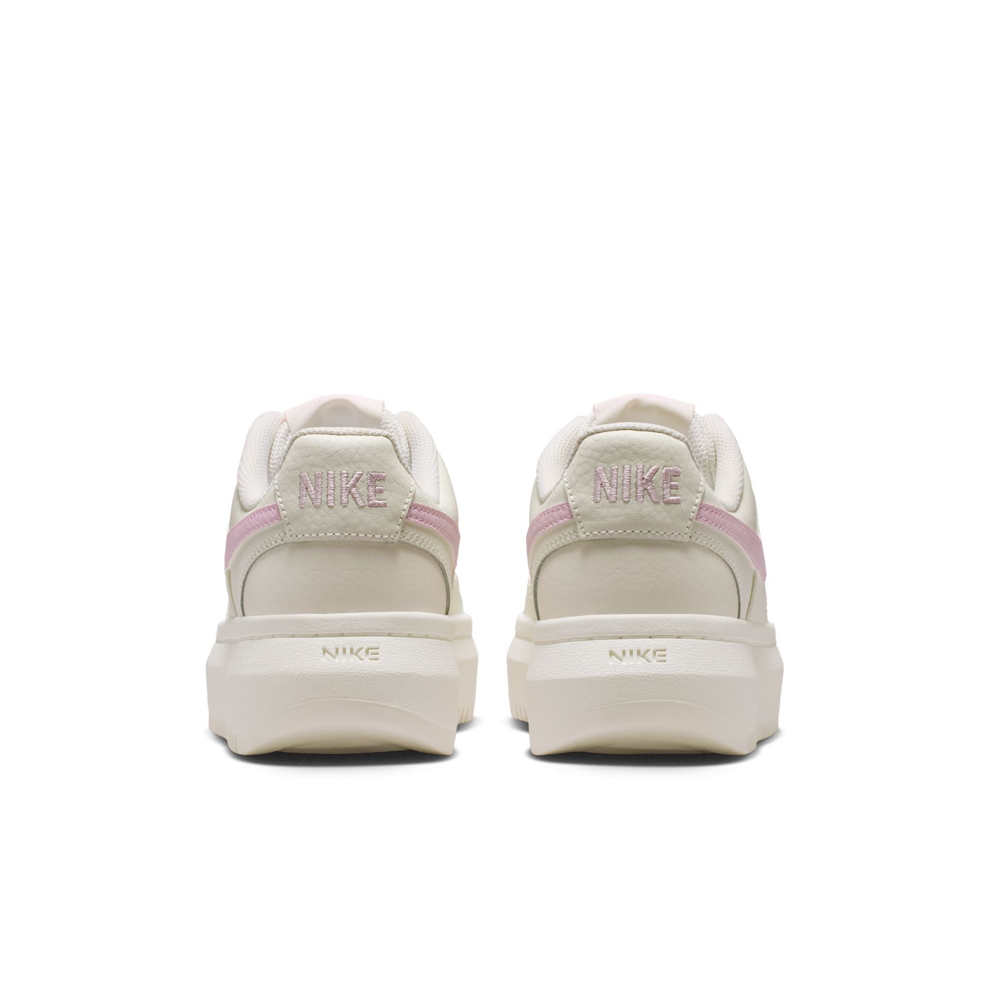 Nike Sportswear Court Vision Alta Sneaker Design auf den Spuren des Air Force 1 – Bild 5 von 5