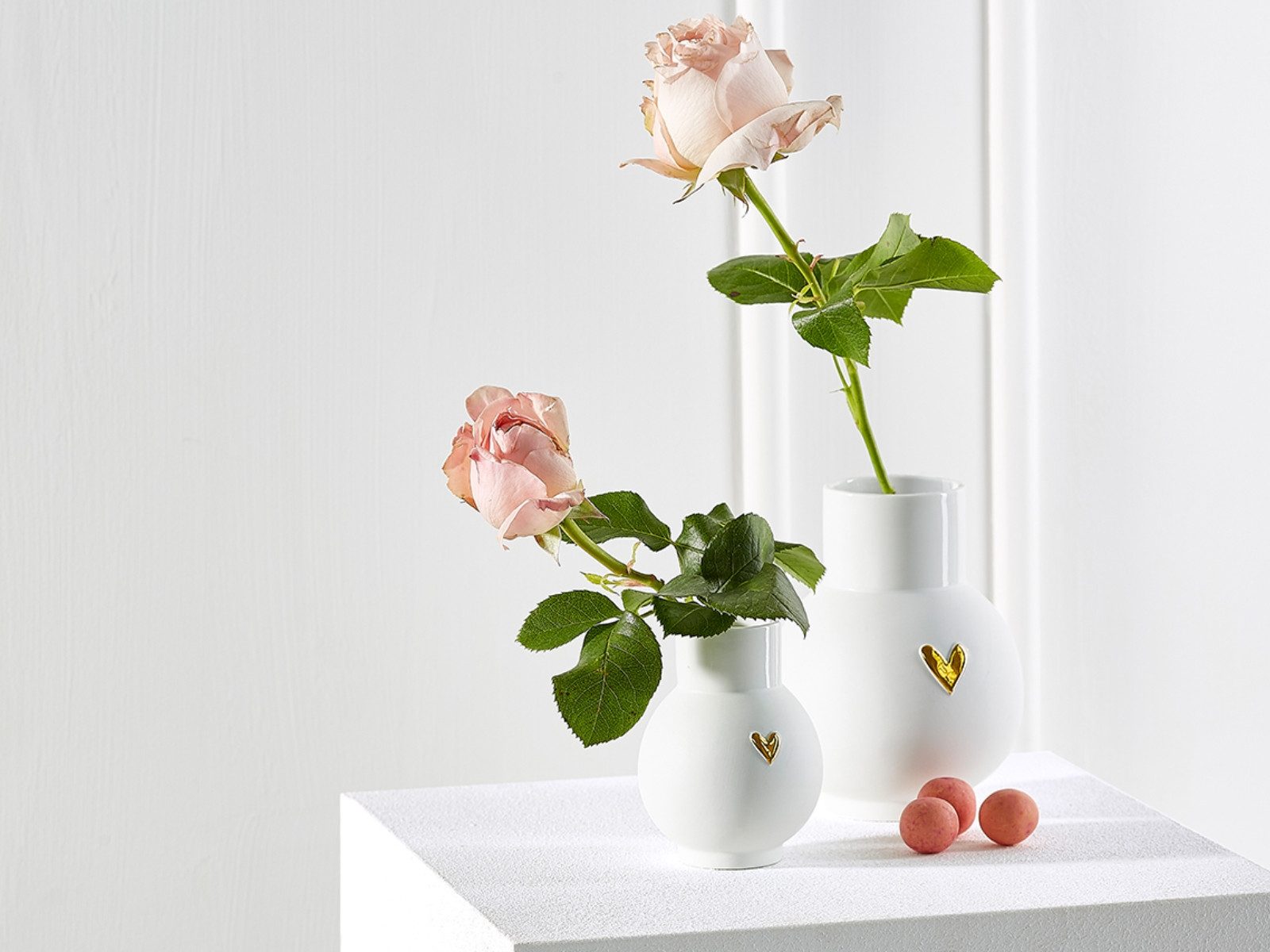 Räder Dekovase Mini-Kugelvase Herz gold weiß 9cm (Dekovasen)