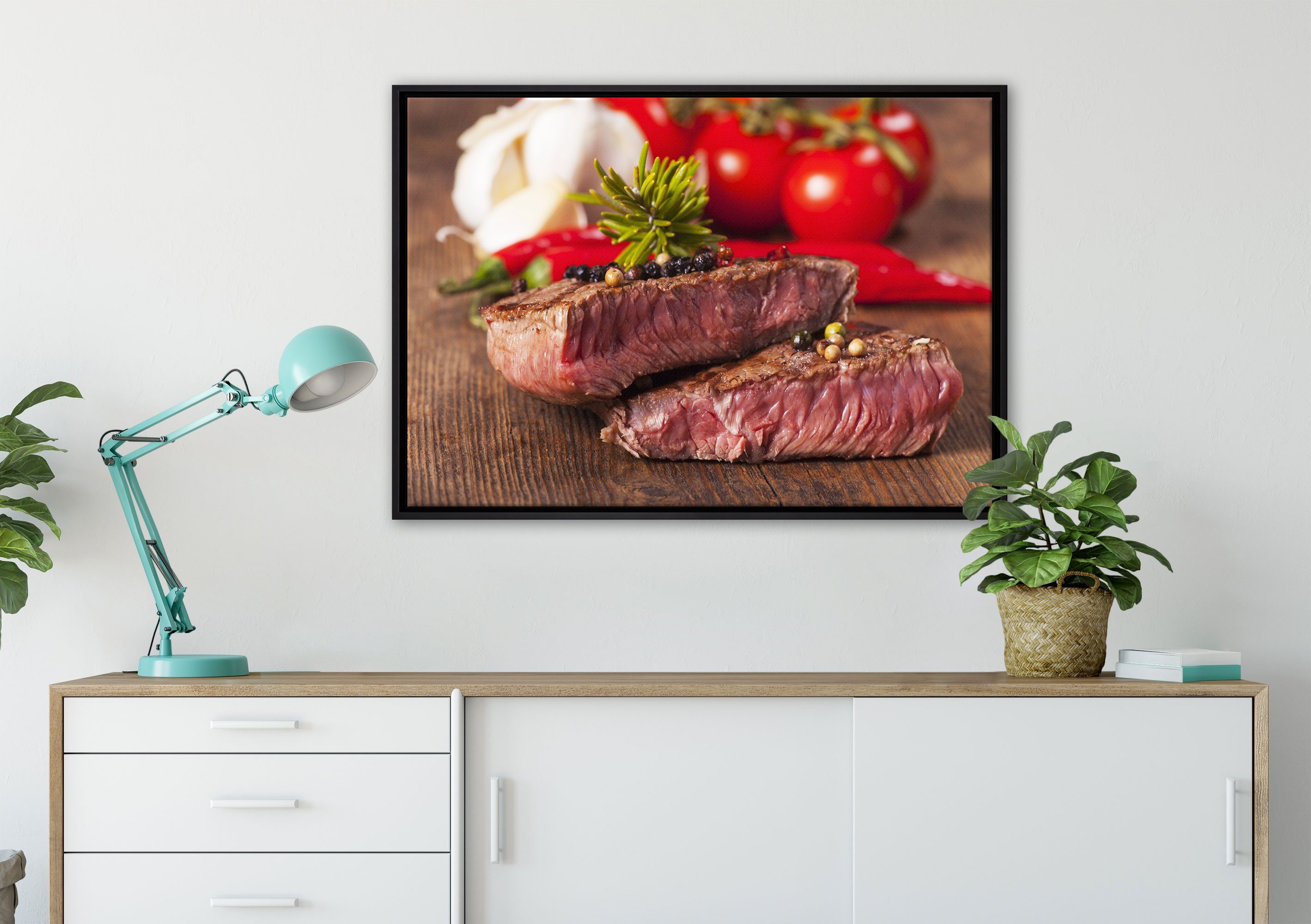 Schattenfugen-Bilderrahmen Saftiges fertig Pixxprint Leinwandbild Steak, Zackenaufhänger Leinwandbild inkl. Wanddekoration in Pfeffer St), gefasst, (1 einem bespannt,