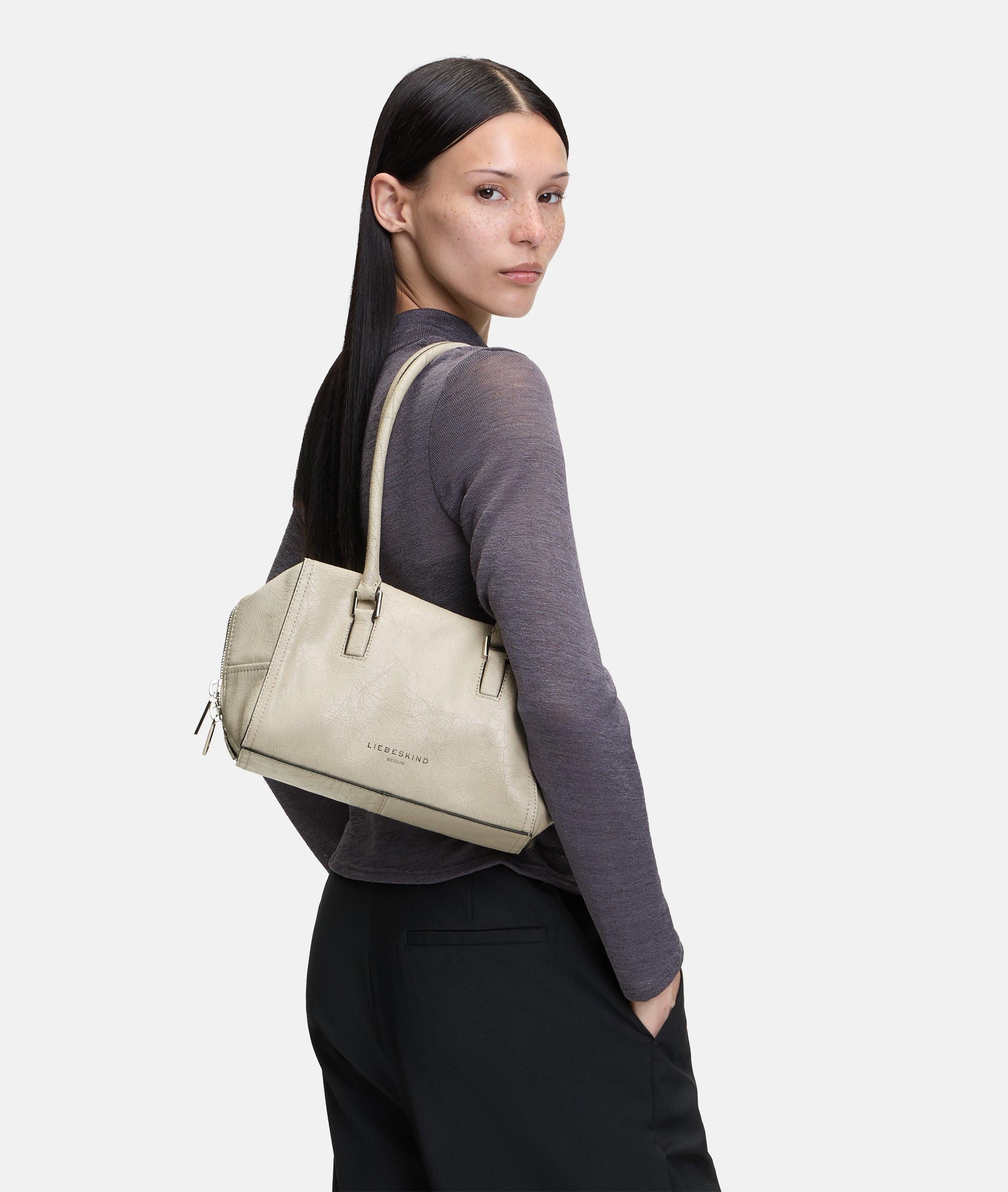Liebeskind Berlin Schultertasche Archive Kayla Satchel S, Handliche Schultertasche aus Rindsleder